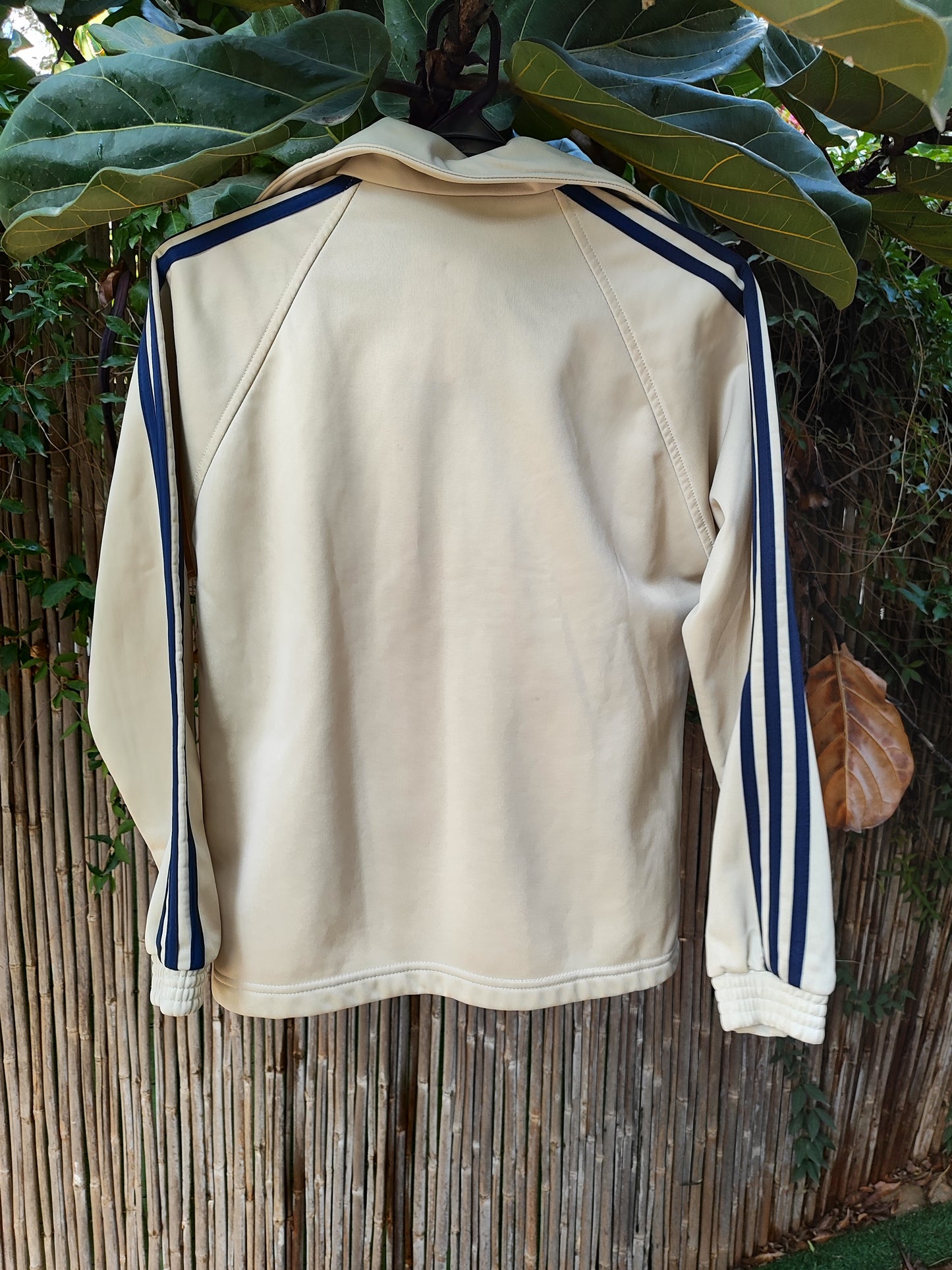 ג'קט ספורט קרמי נעים וחתיכי - Image 5 by Adidas