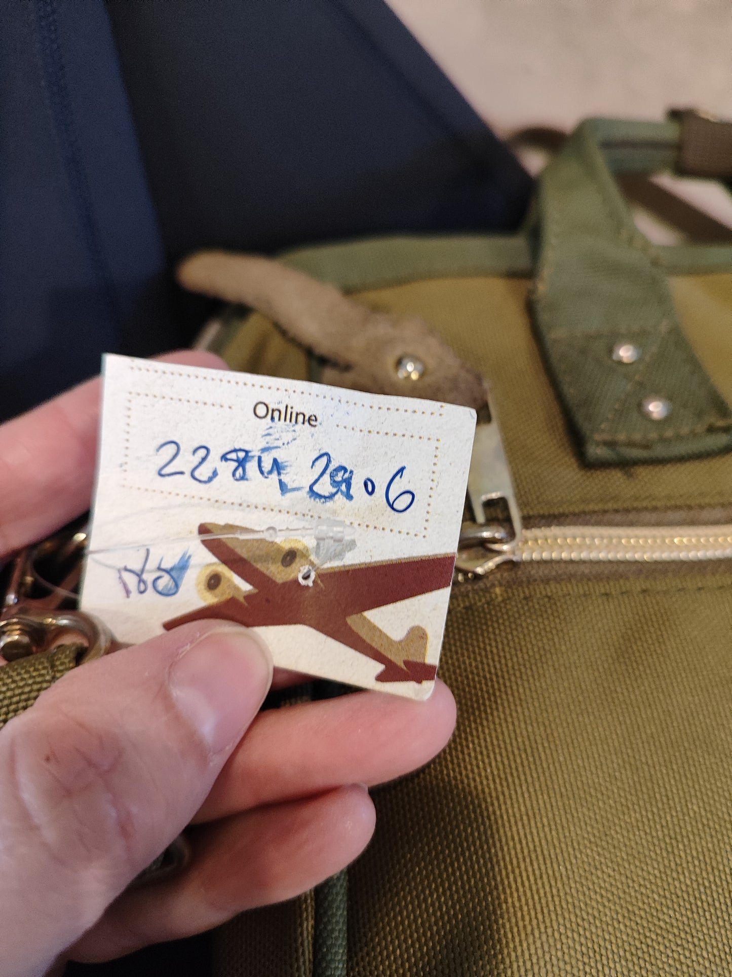 תיק צד ירוק שיקי - Image 4 by anello