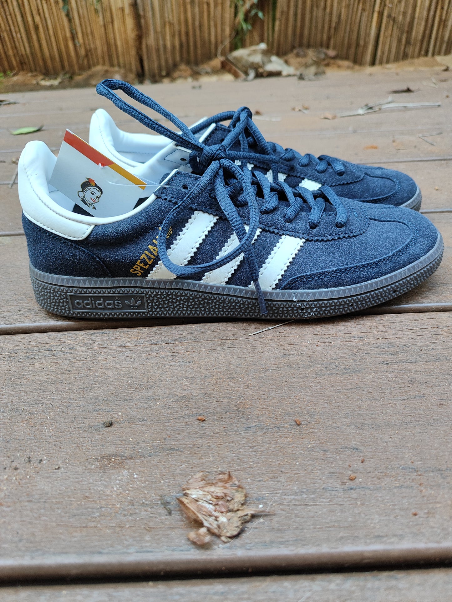 נעלי אדידס כחולות פסים לבנים - Image 7 by Adidas