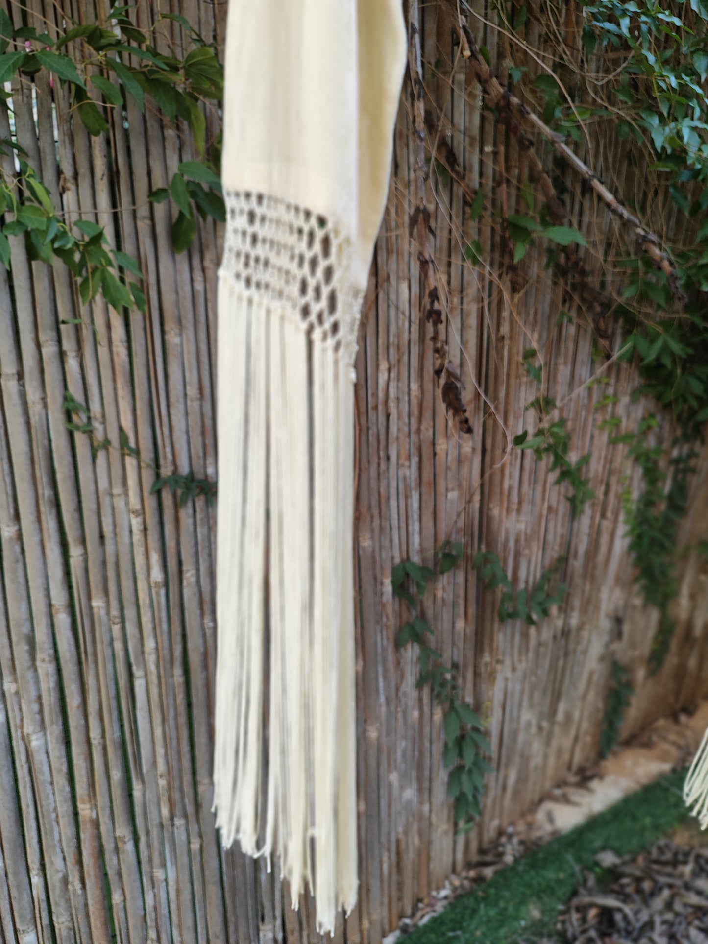 צעיף קטיפתי עם פרנזים - Image 7