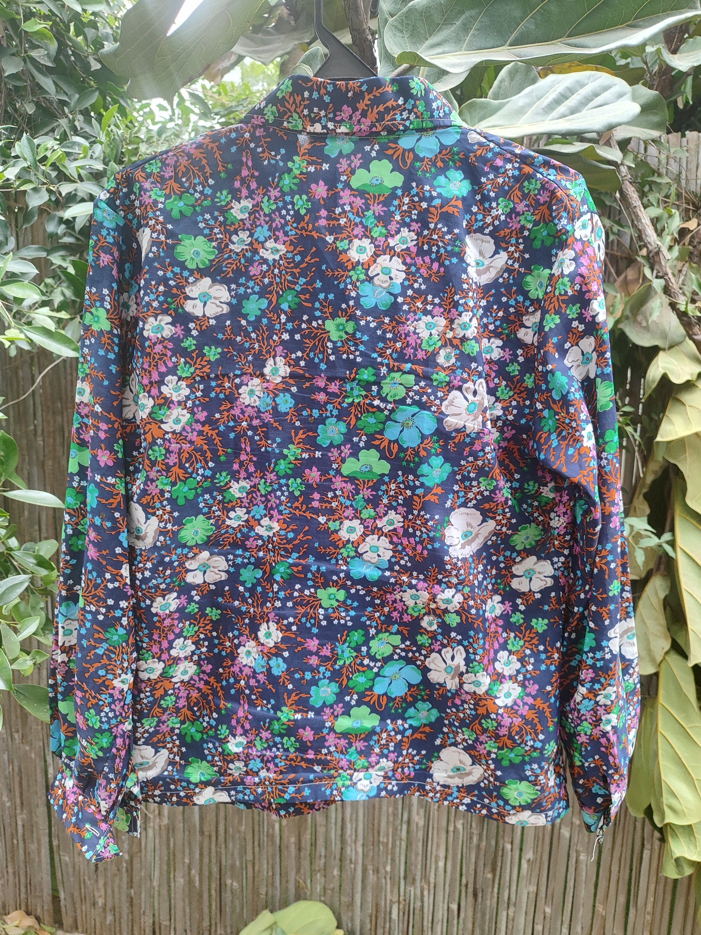 חולצת פרחים וינטג׳ - Image 5 by Anne