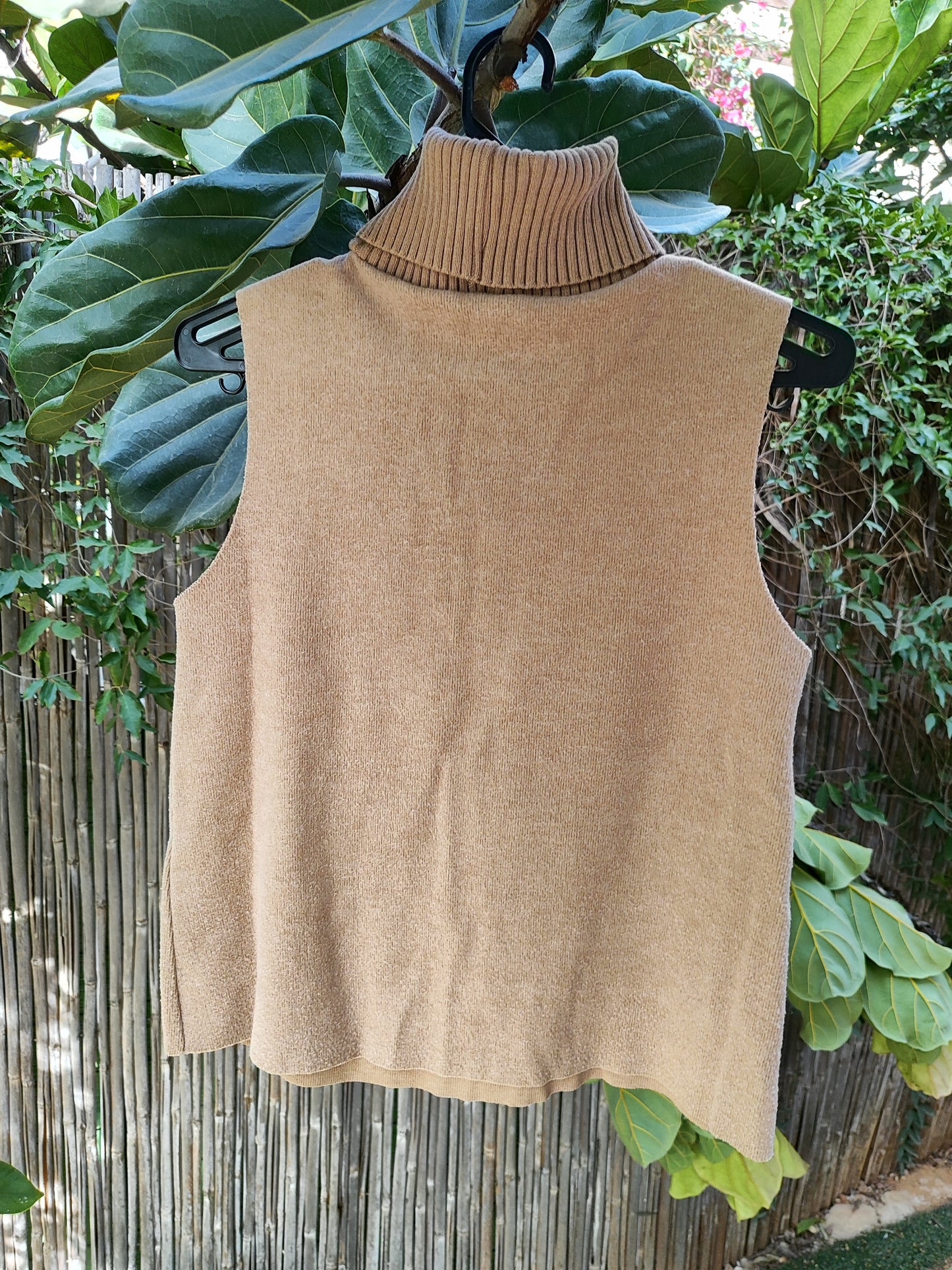 סוודר גולף ללא שרוולים - Image 4 by זארה