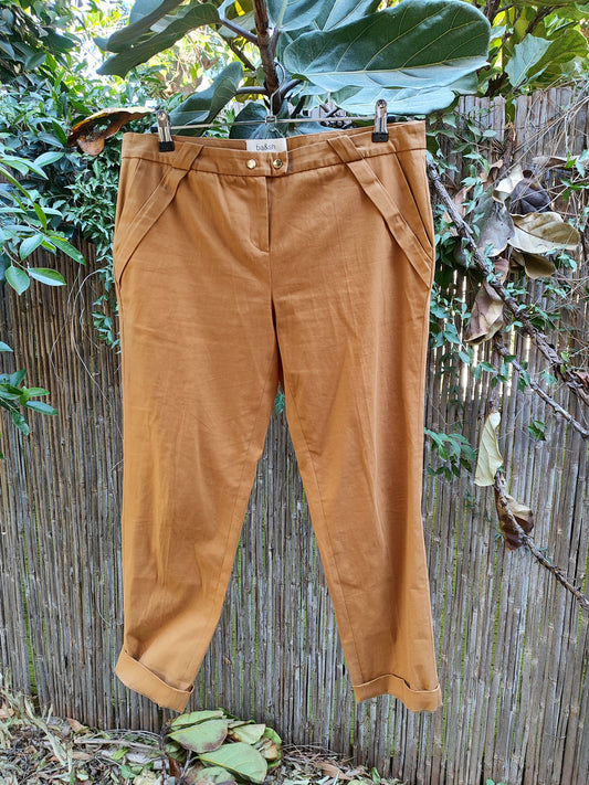 מכנסיים חומים בהירים בכיסים מלוכסנים. Ba&sh - Image 2 by Ba&sh