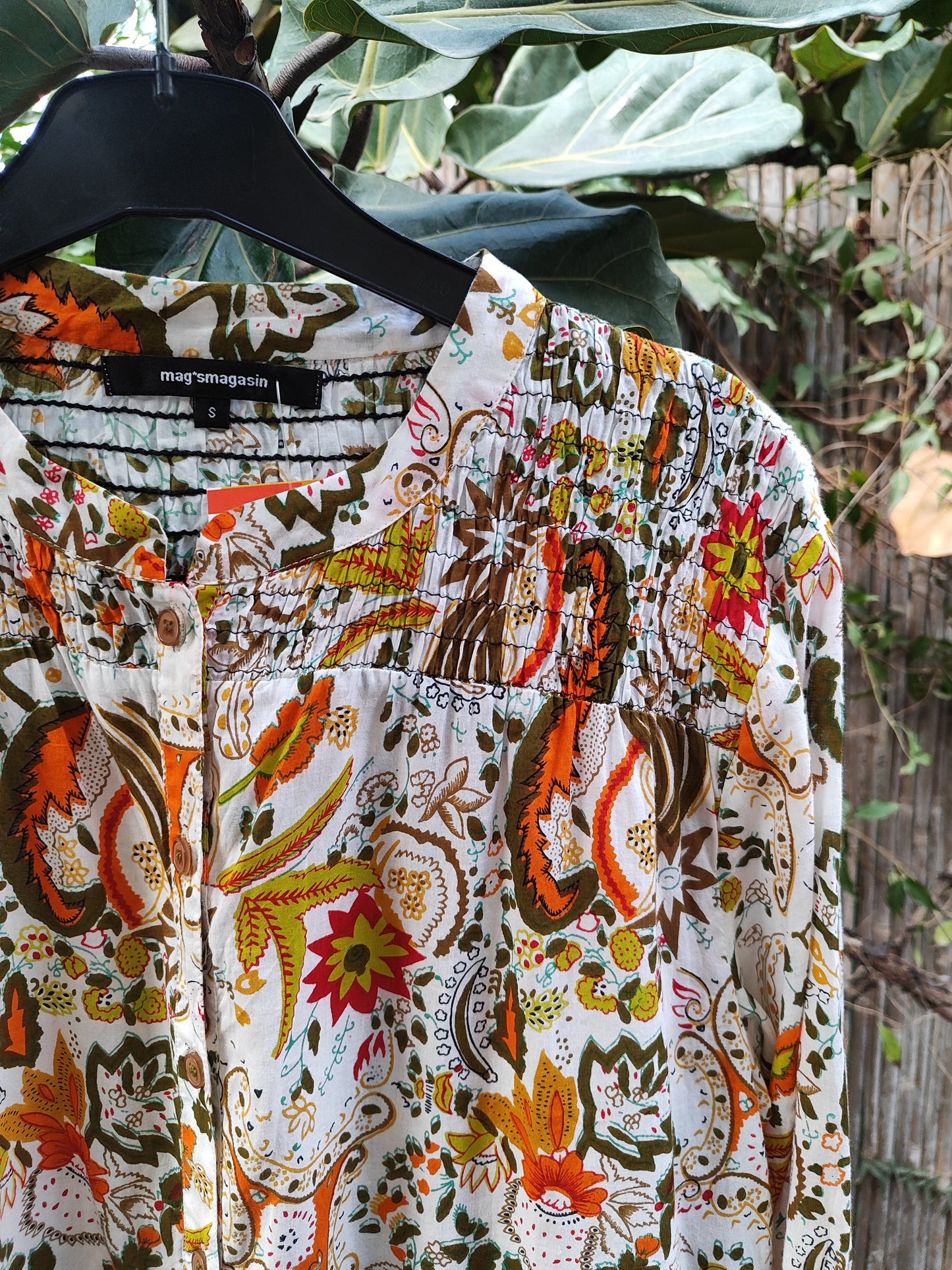 שמלת משמחת פרחים ועלים משתוללים בצבעים חמים - Image 7 by mag*smagasin