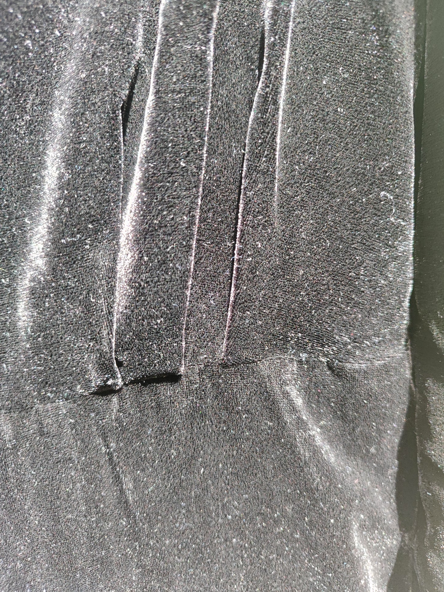 אוברול קטיפה שחור בעטיםת פנינים בצווארSANDRO - Image 6 by SANDRO