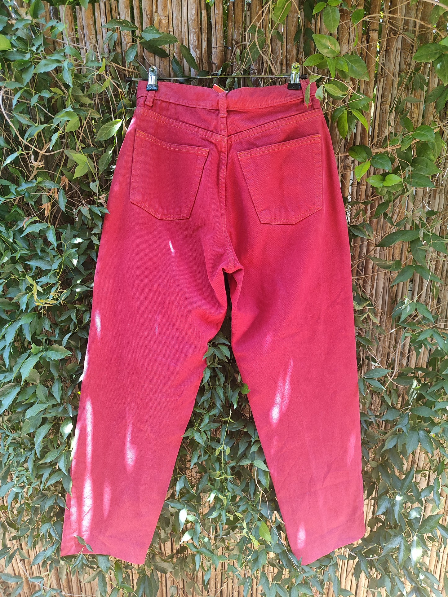 ג'ינס בורדו גזרה גבוהה . GAP מכנסיים