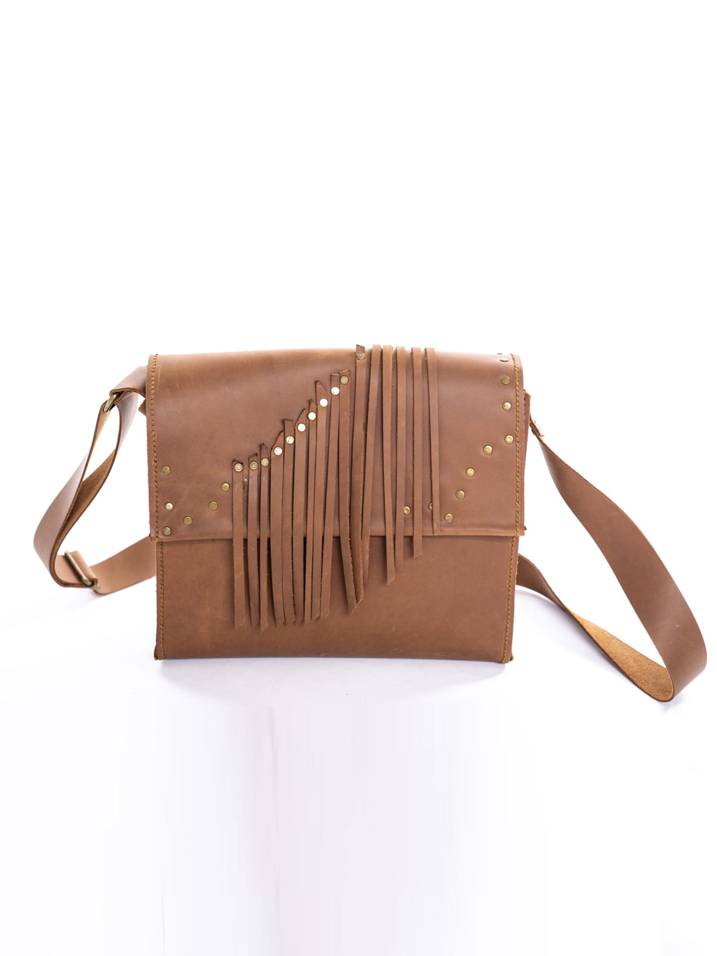 תיק דואר כאמל עם פרנזים