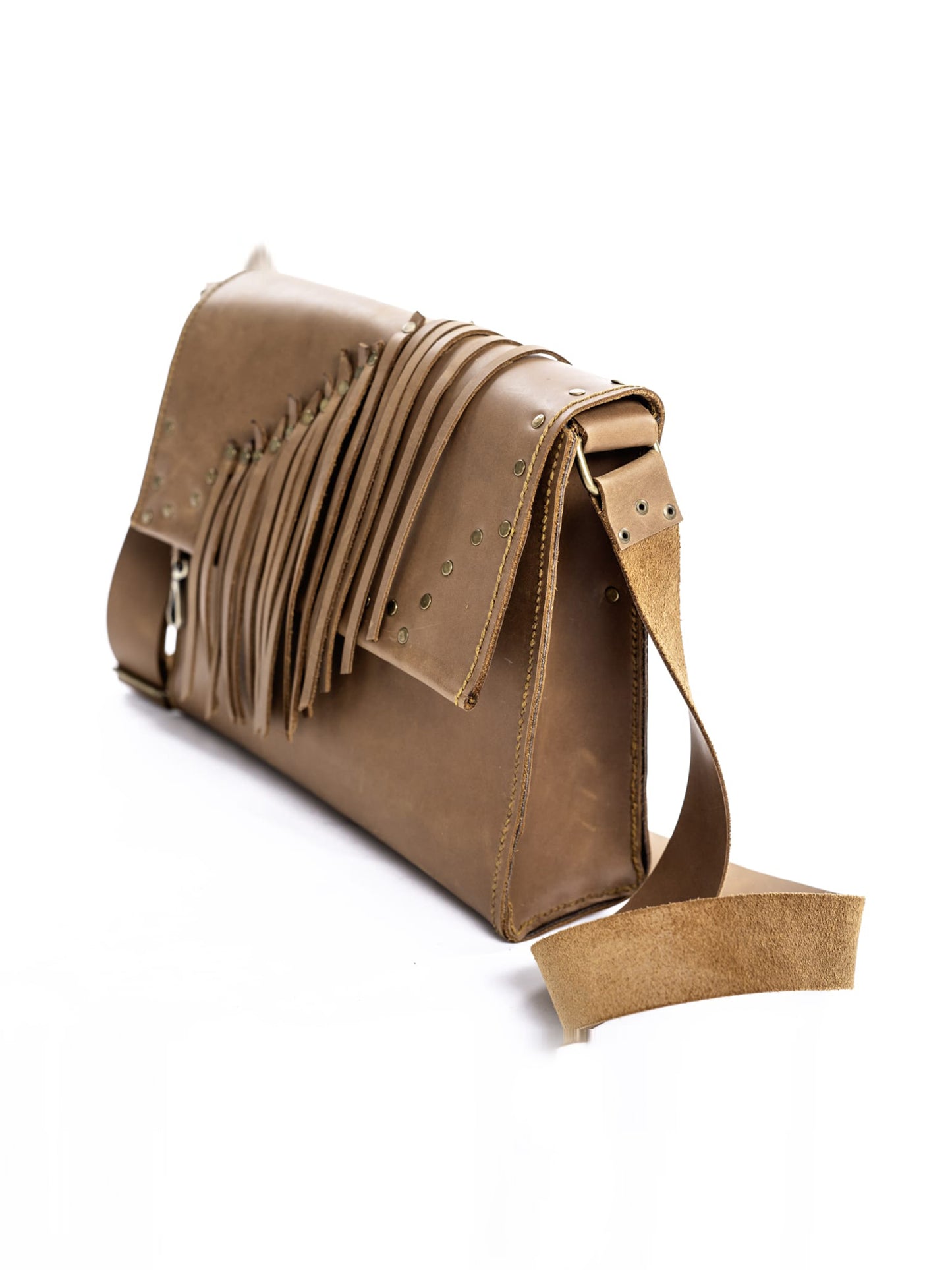 תיק דואר כאמל עם פרנזים