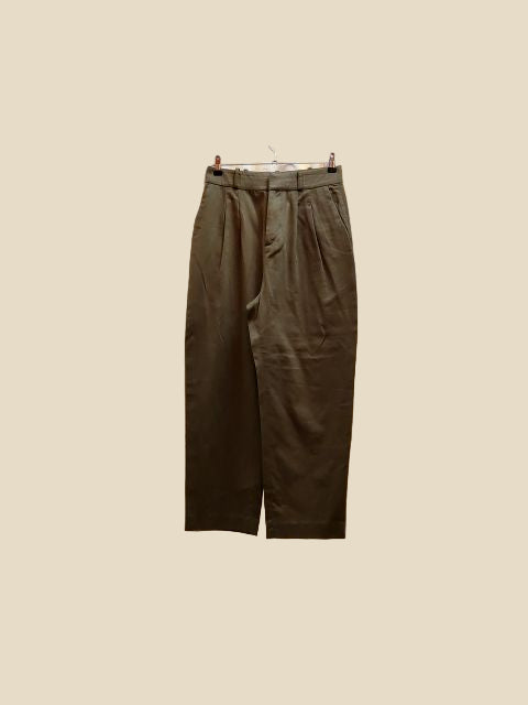 מכנסיי פנסים קלאסים בצבע חאקי