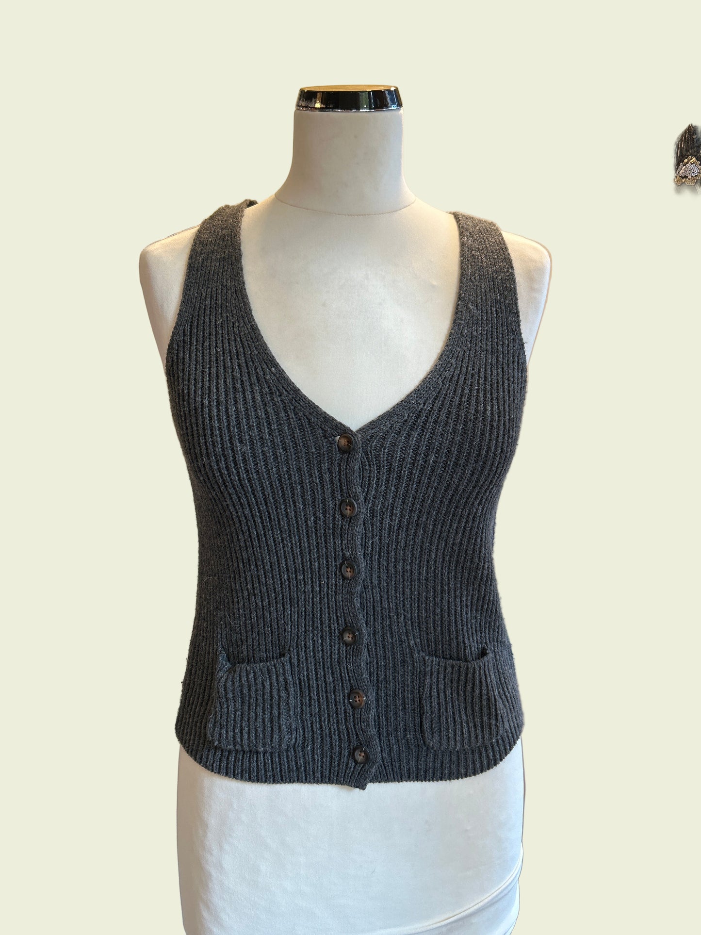 גופית סריג אפורה  by Brandy Melville - Size One Size