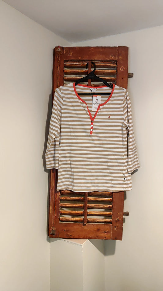 חולצת פסים בצוואר כתום  by Nautica - Size M