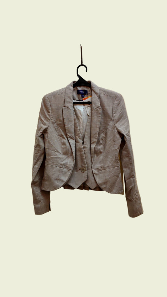 בלייזר עם ווסט פנימי משובץ בגווני מוקה by MEXX - Size 36