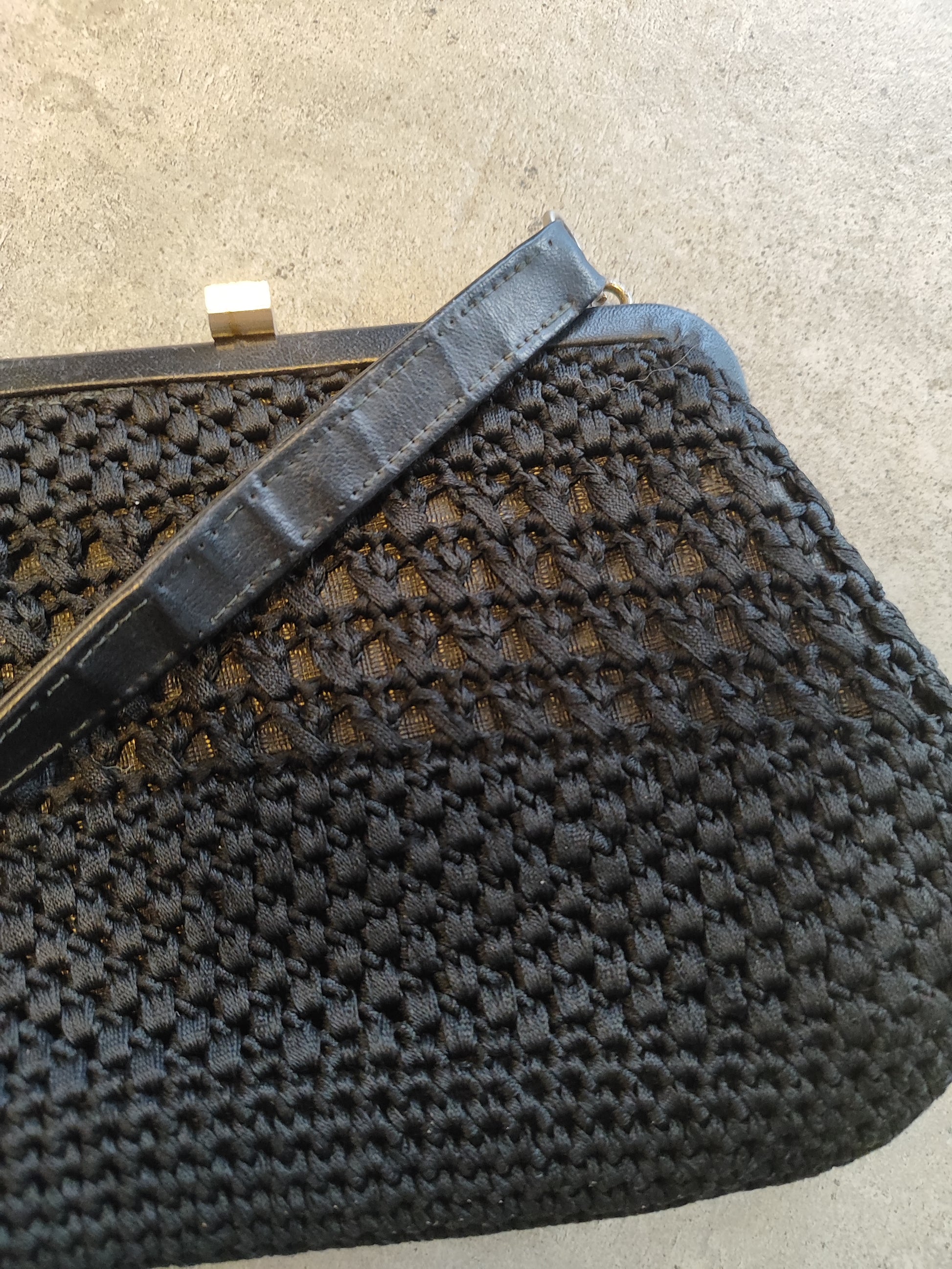 תיק ערב קלוע שחור מתוק  - Image 4