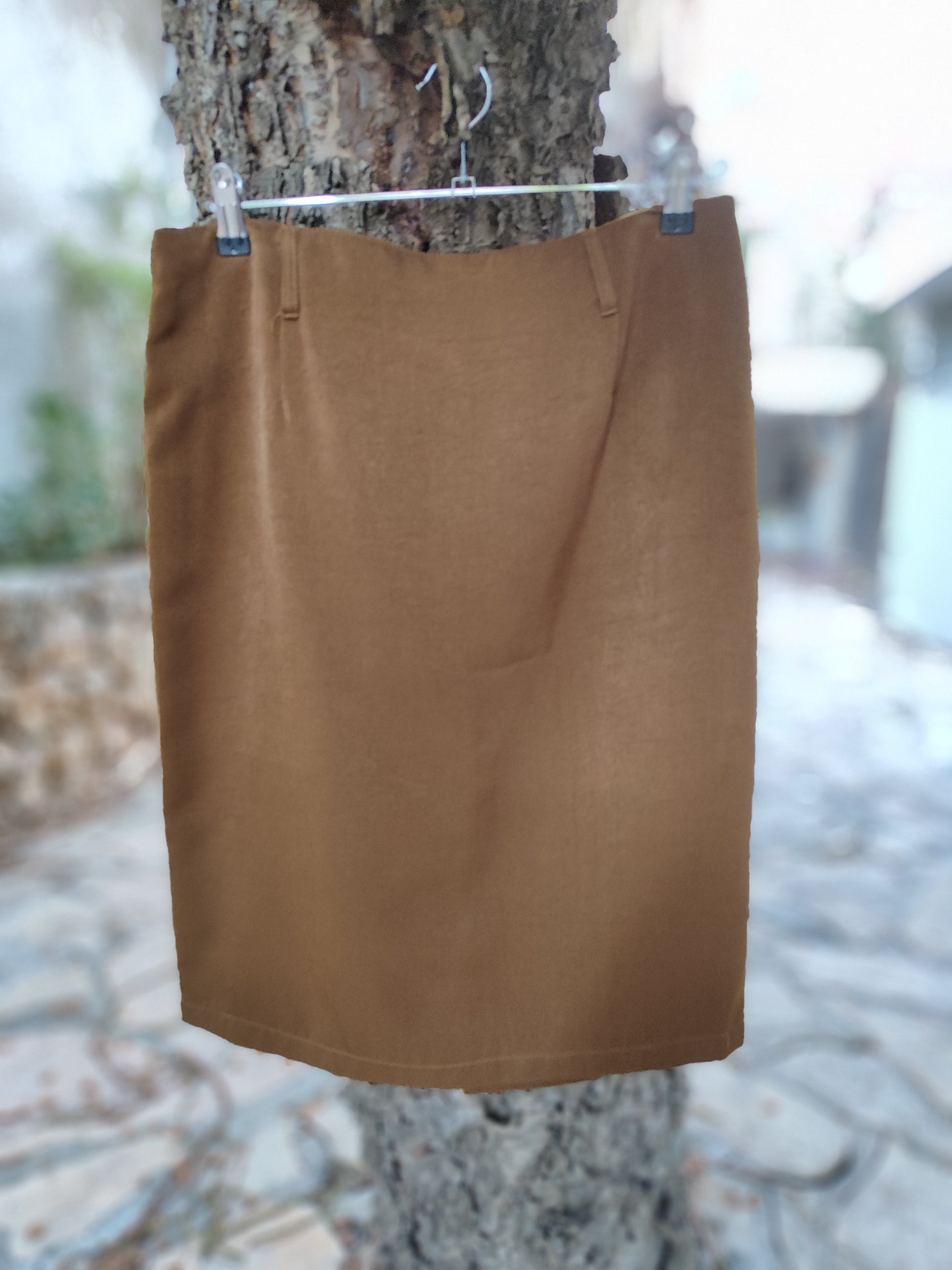 חצאית עפרון חומה קלאסית - Size M