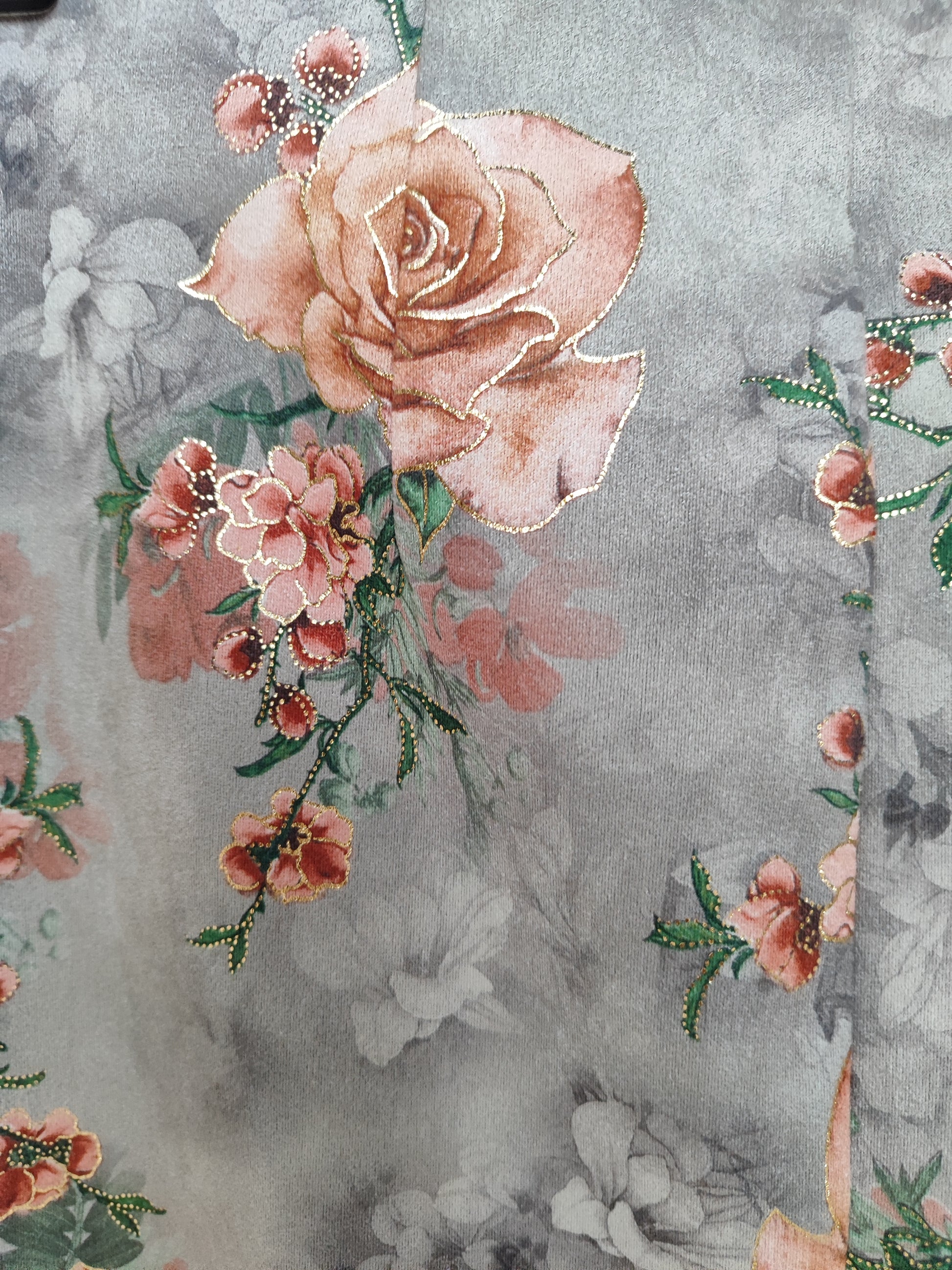 חצאית אפורה בורדים ורודים - Image 4 by Stretch