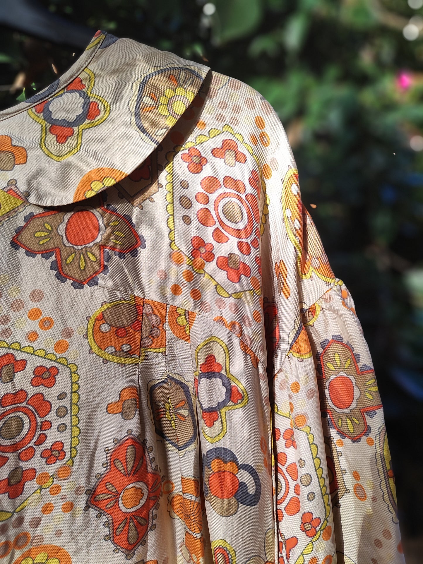 שמלה ונטג' פרחונית בצבעי צהוב כתום - Image 5 by See By Chloe