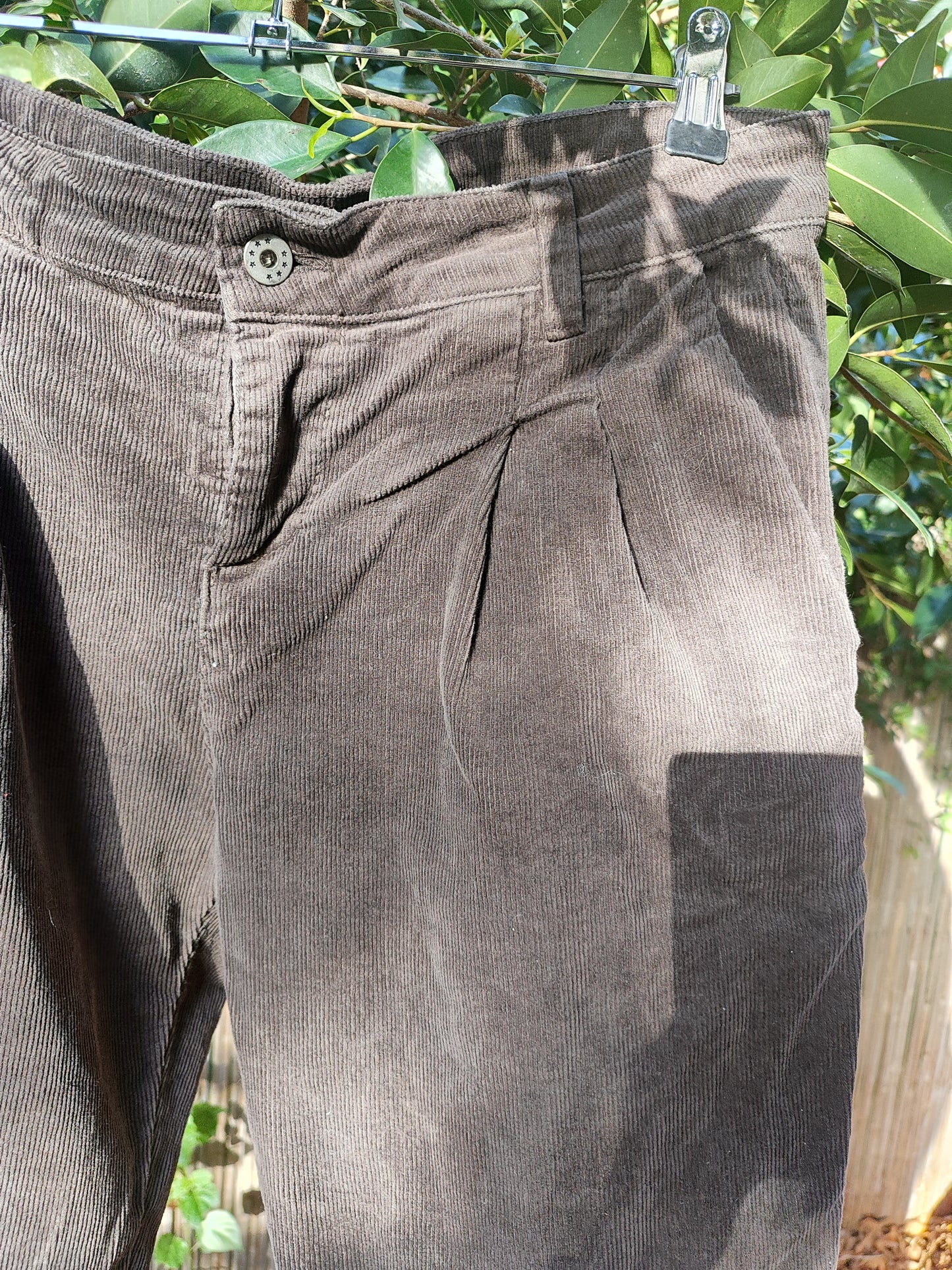 מכנסי קורדרוי חום שוקולד פנסים אופנתי - Image 2