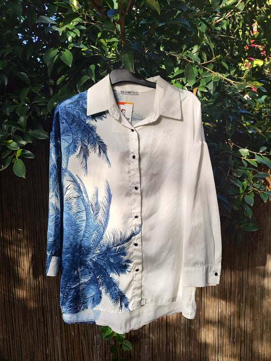 חולצת חצי לבנה חצי טרופית בכחול ונגיעות נוצצות by Ice Cube - Size 46