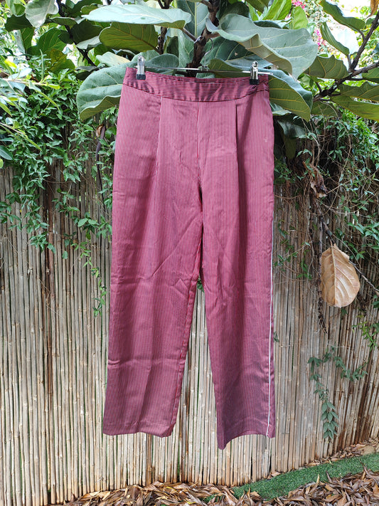 מכנסיי פסים אדום אפור בהברקה קלילה - Image 2