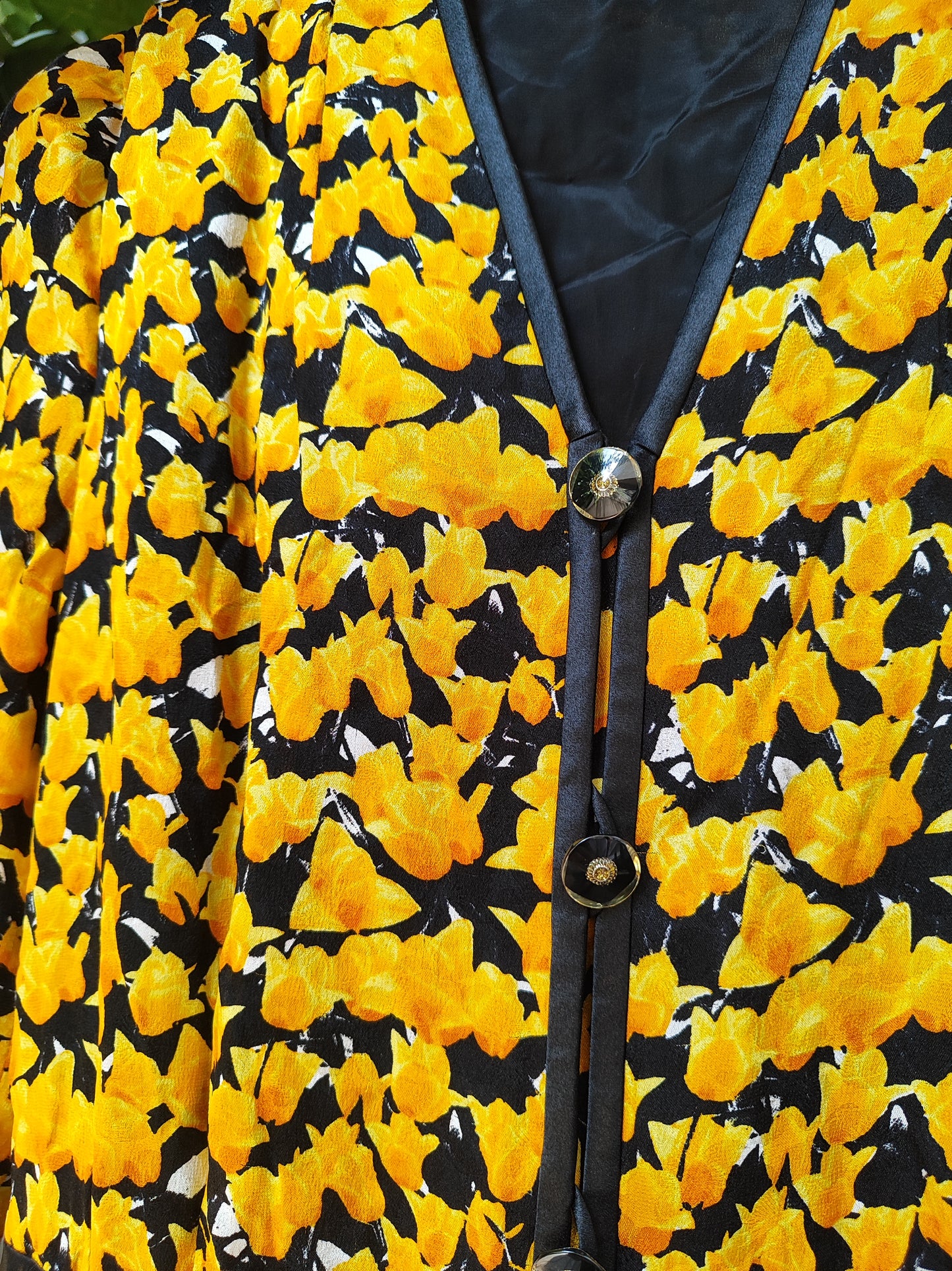 שמלת פרחים צפופים וינטג' צהובה  - Image 4