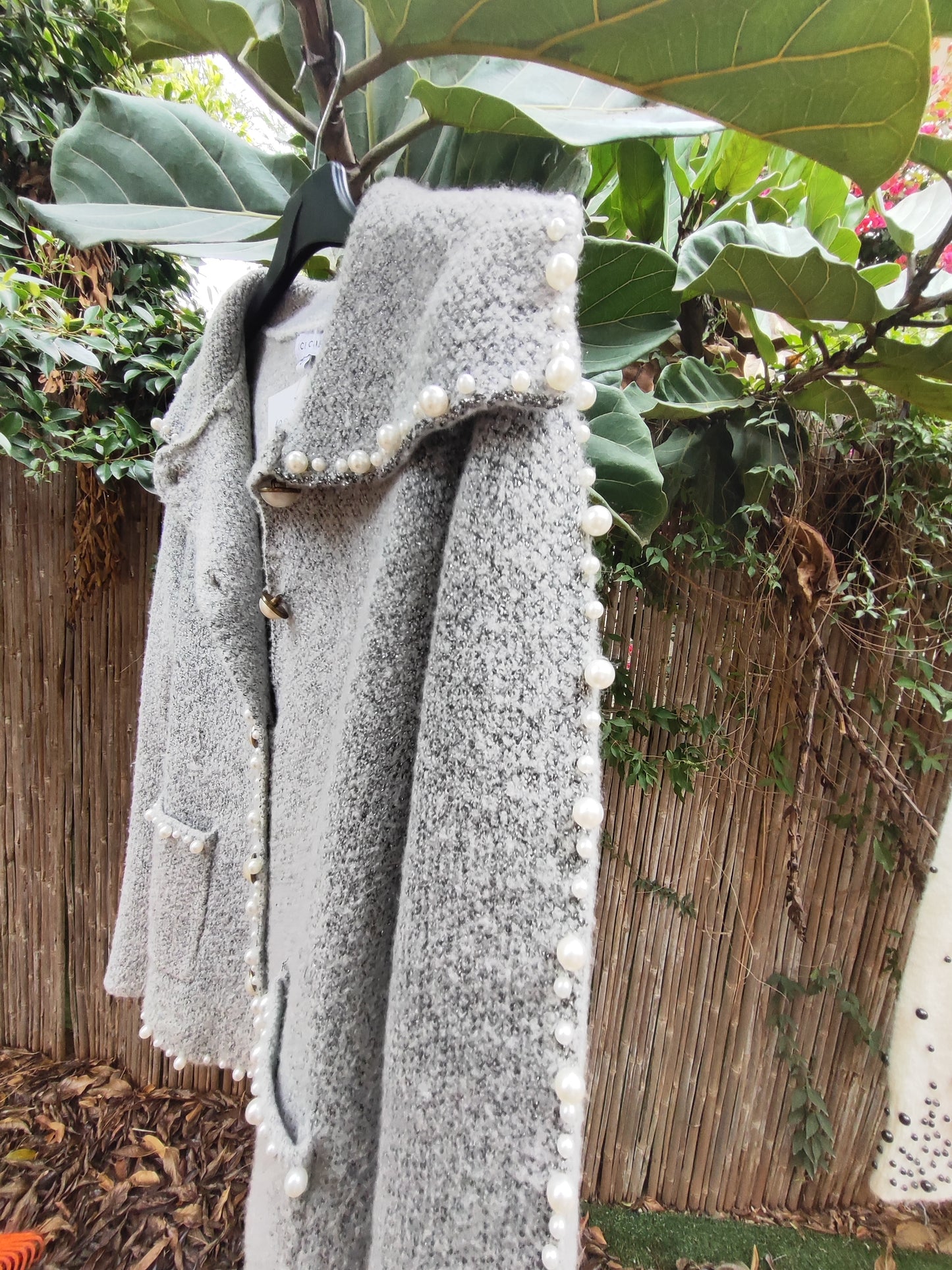 קרדיגן  סריג אפור בקצוות פנינים - Image 3 by Ice Cube