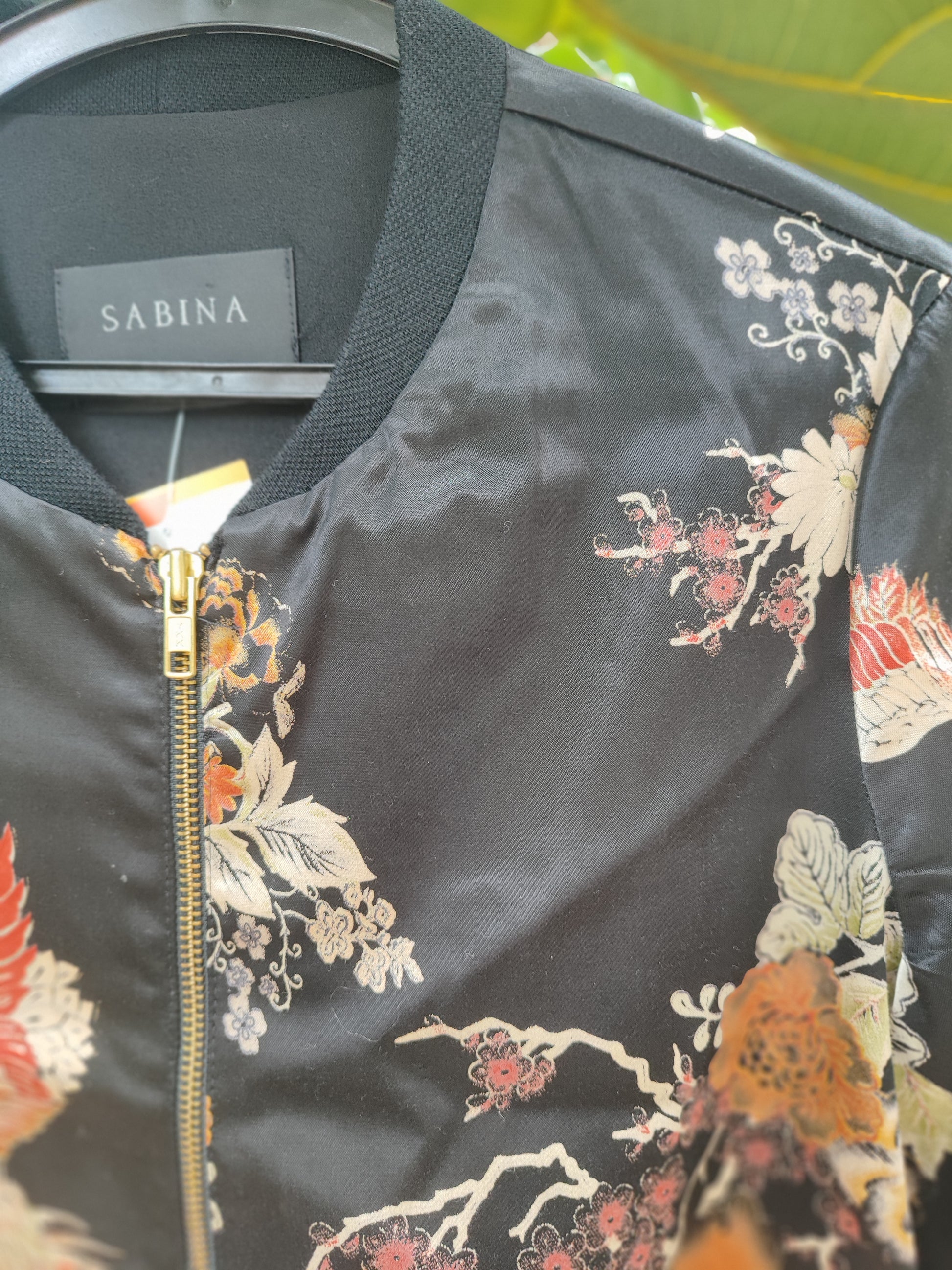 ז'קט מבריק עטור בעגורים בסגנון היפני  - Image 4 by Sabina