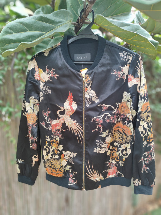 ז'קט מבריק עטור בעגורים בסגנון היפני  - Image 3 by Sabina