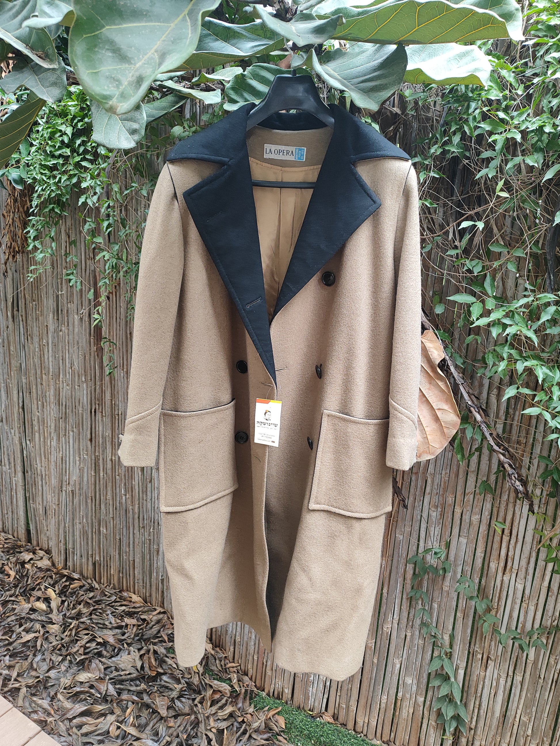 מעיל ג'קט מוקה וכחול בכיסים מרובעים  - Image 3 by La Opera