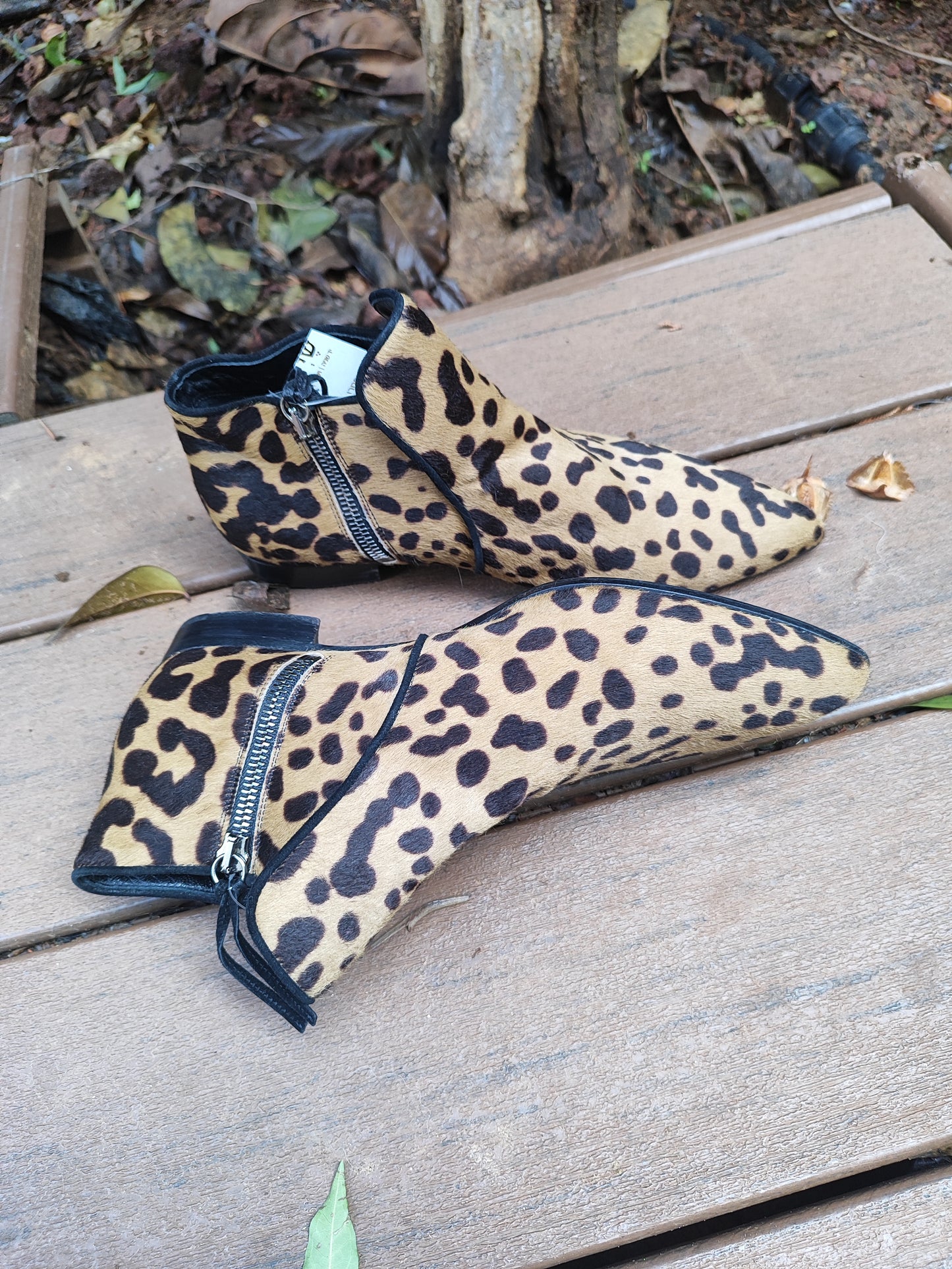 מגפיים מנומרים - Image 2 by Miu niu