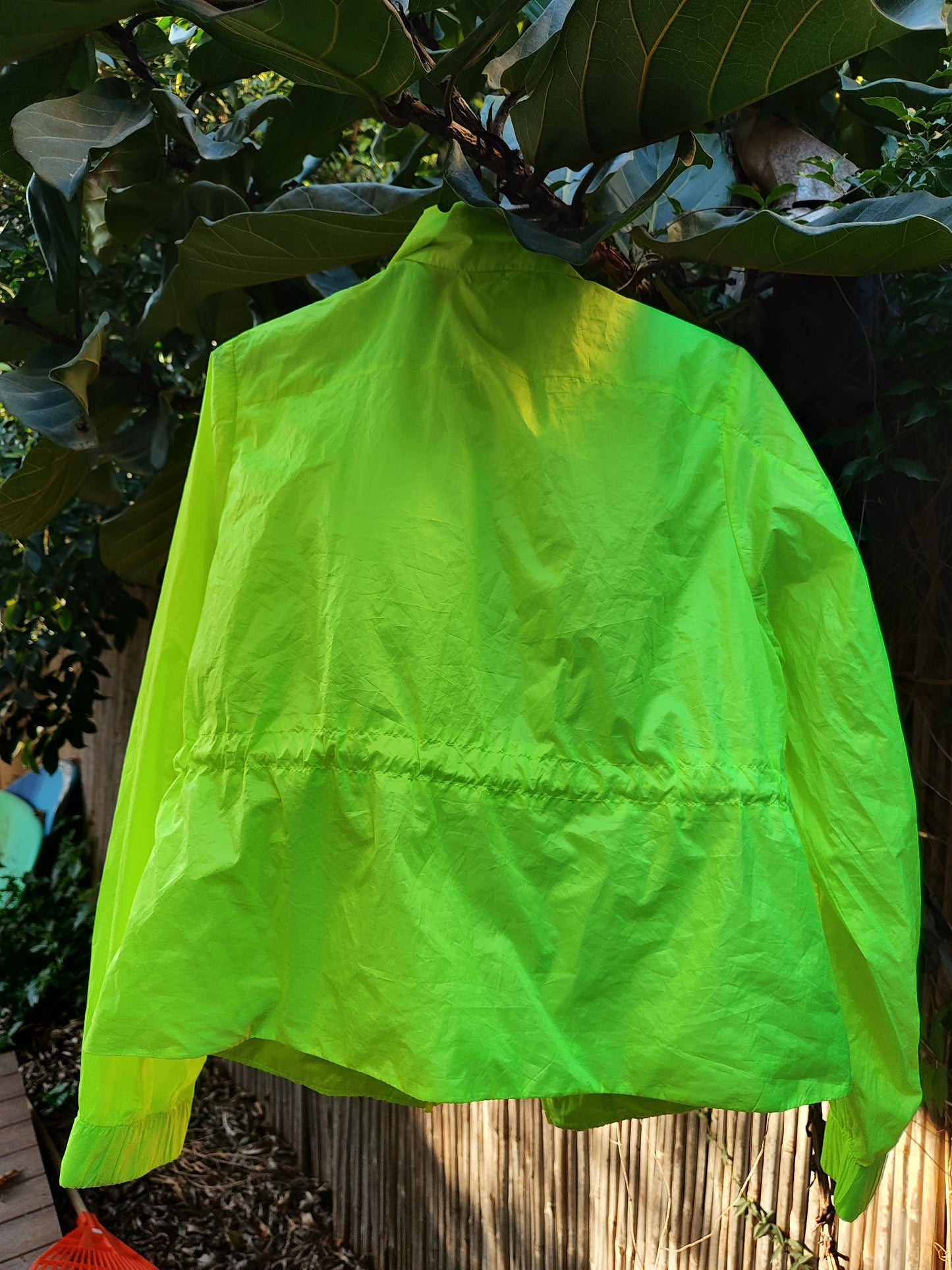 מעיל גשם זוהר צהוב ובטיחותי  by Oysho - Size M