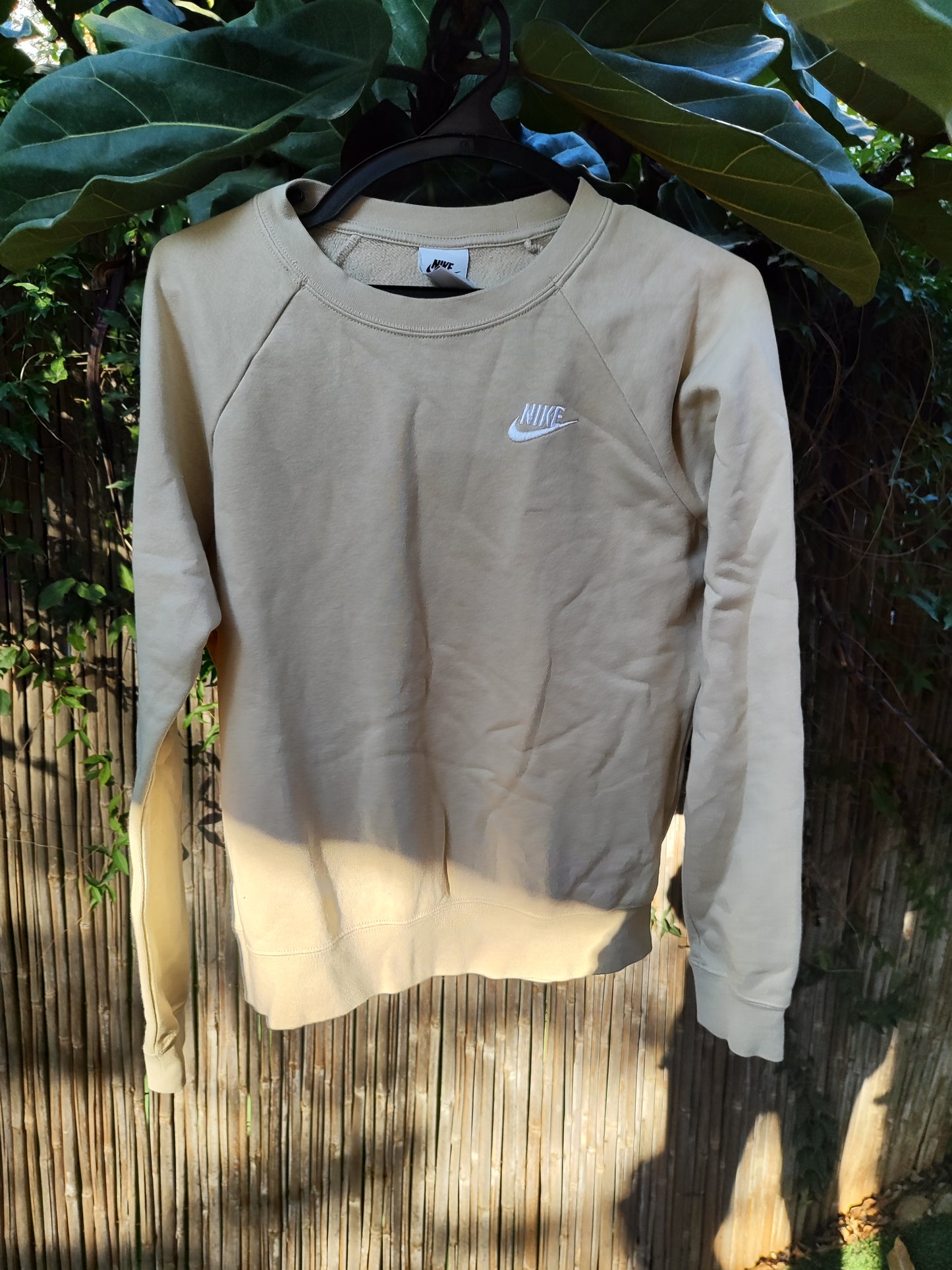 סווטשירט קרם קלאסי  - Image 3 by Nike