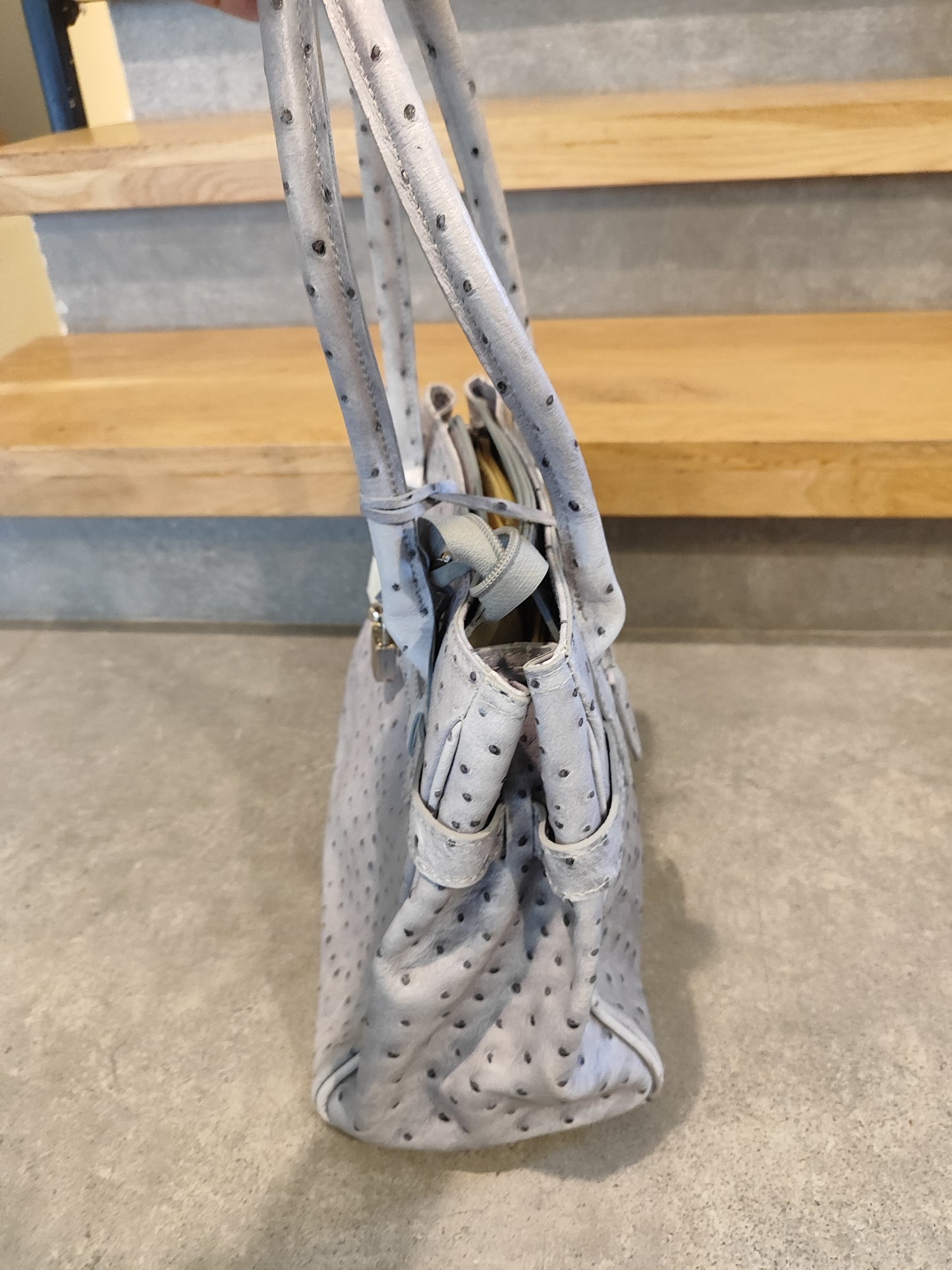 תיק עור יען אפור במראה אופנתי - Size One Size