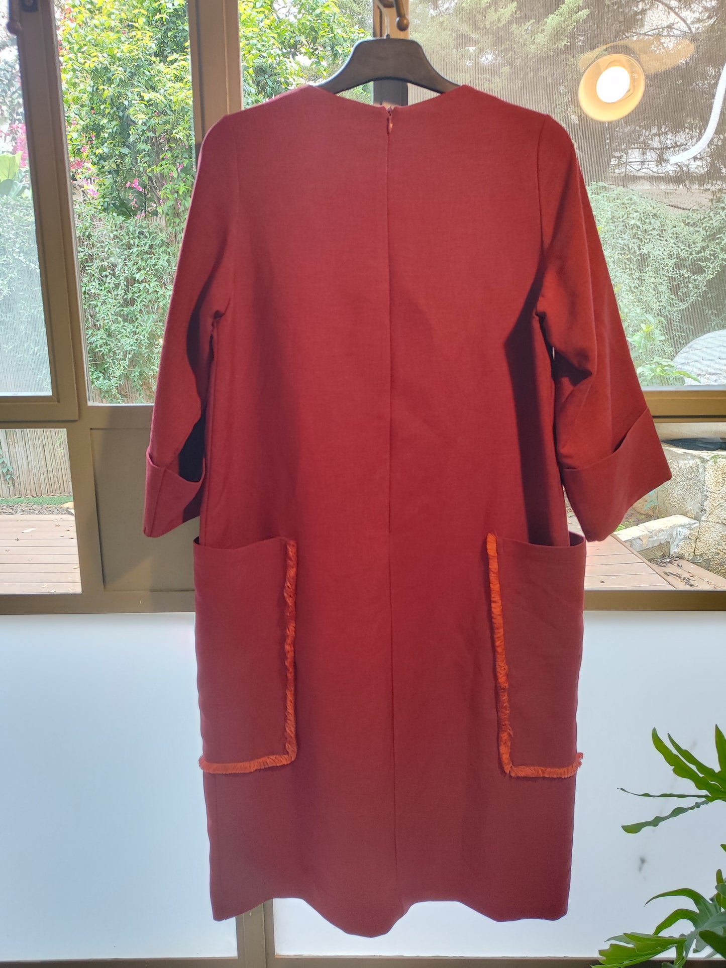 שמלת וינג' דובדבן ישרה בסופים פרוותיים - Image 4 by Rachel H