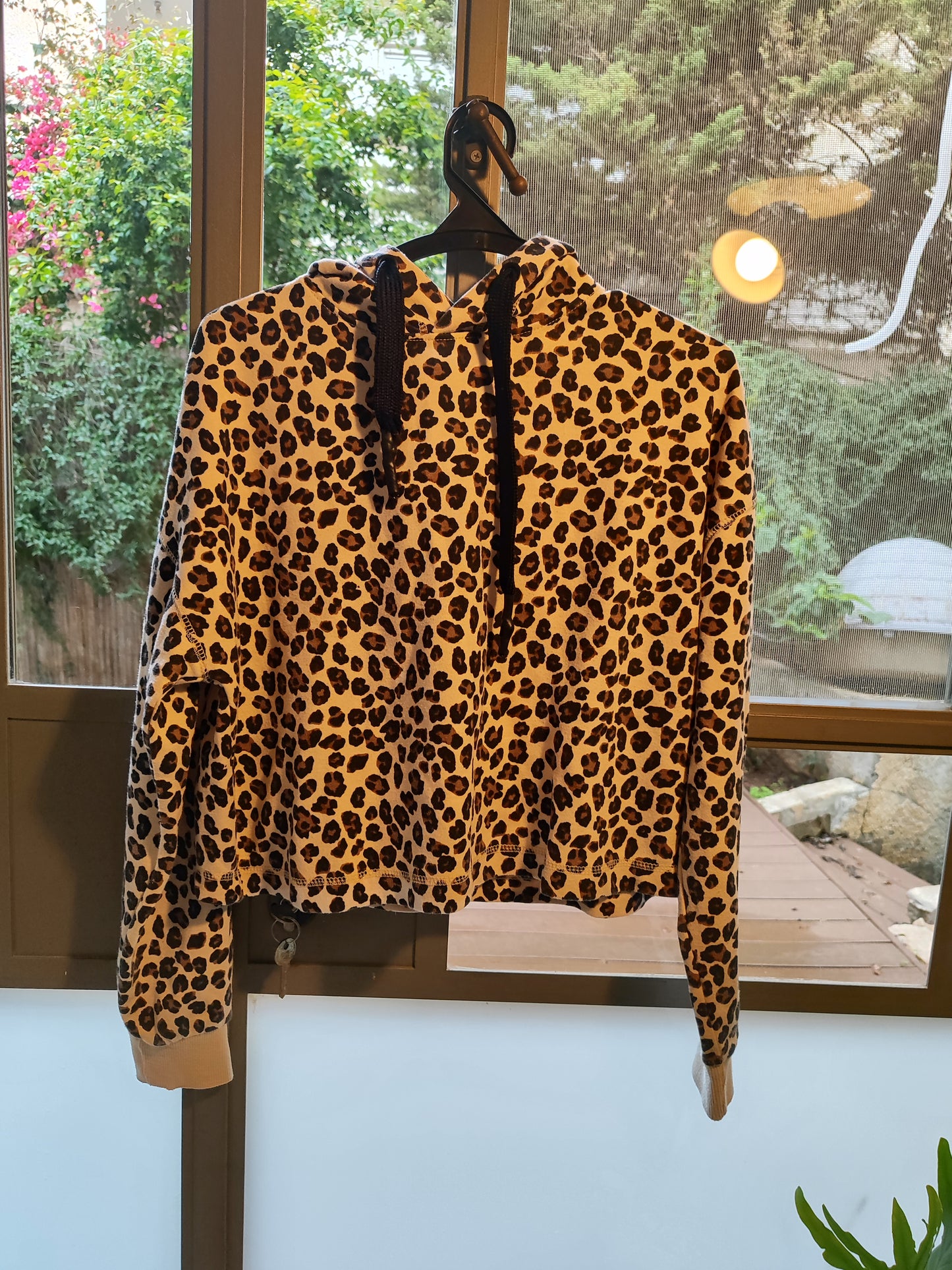 קפוצ'ון מנומר קצר באורך  - Image 2 by Stradivarius