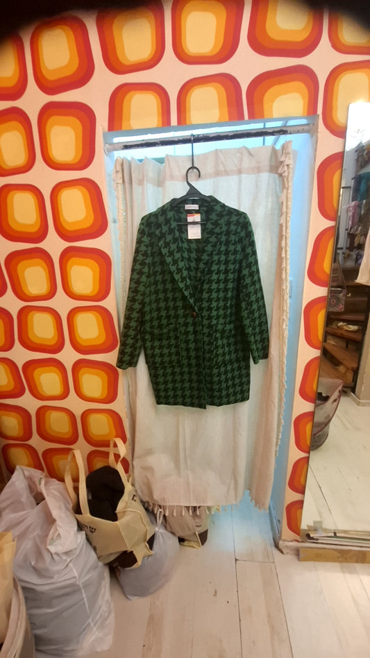 ג'קט ארוך בזיגזגים של ירוק שחור  - Size L - xl