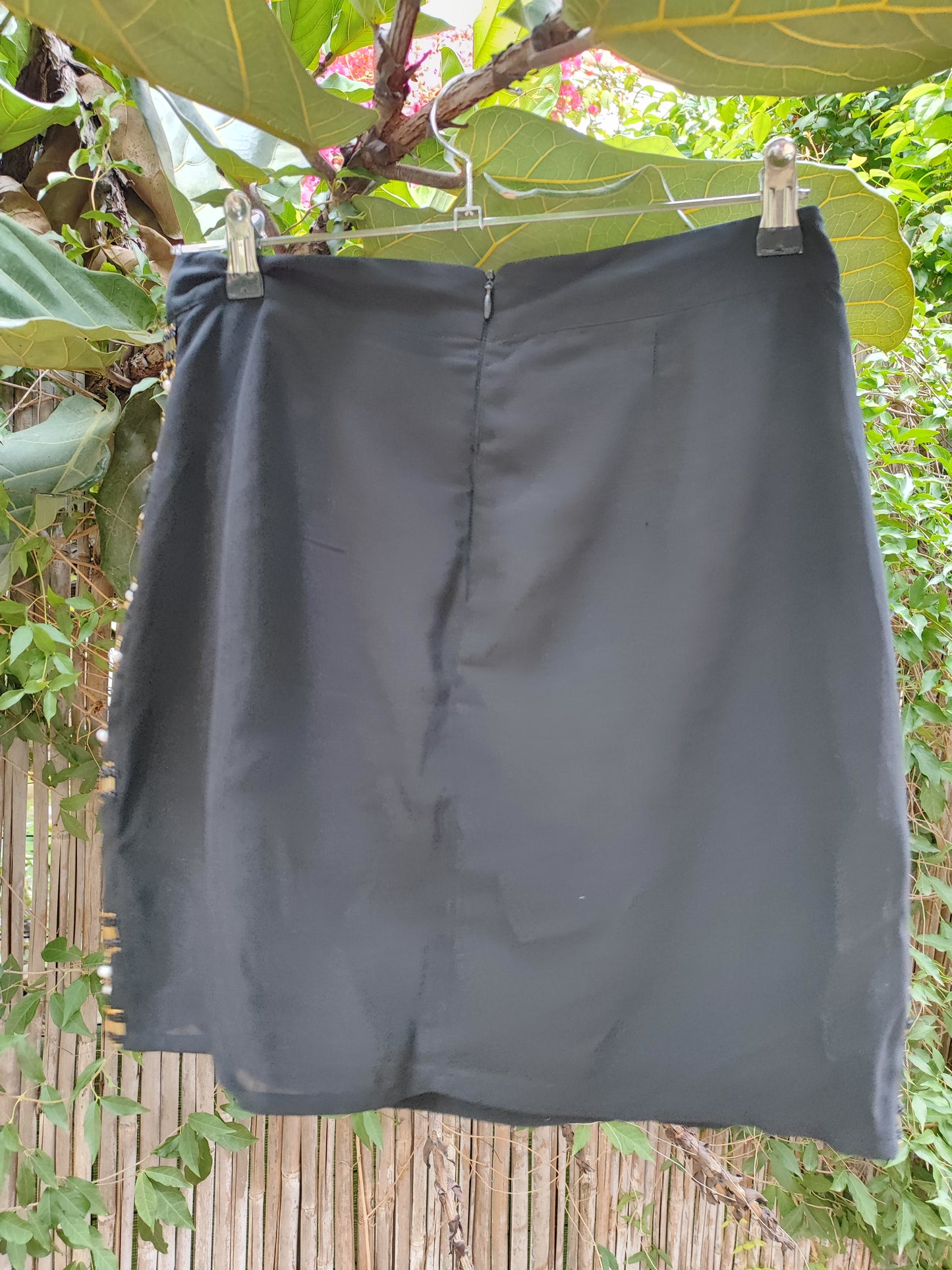 חצאית ערב בעיצוב ייחודי בפנינים וזהבים - Image 2 by M