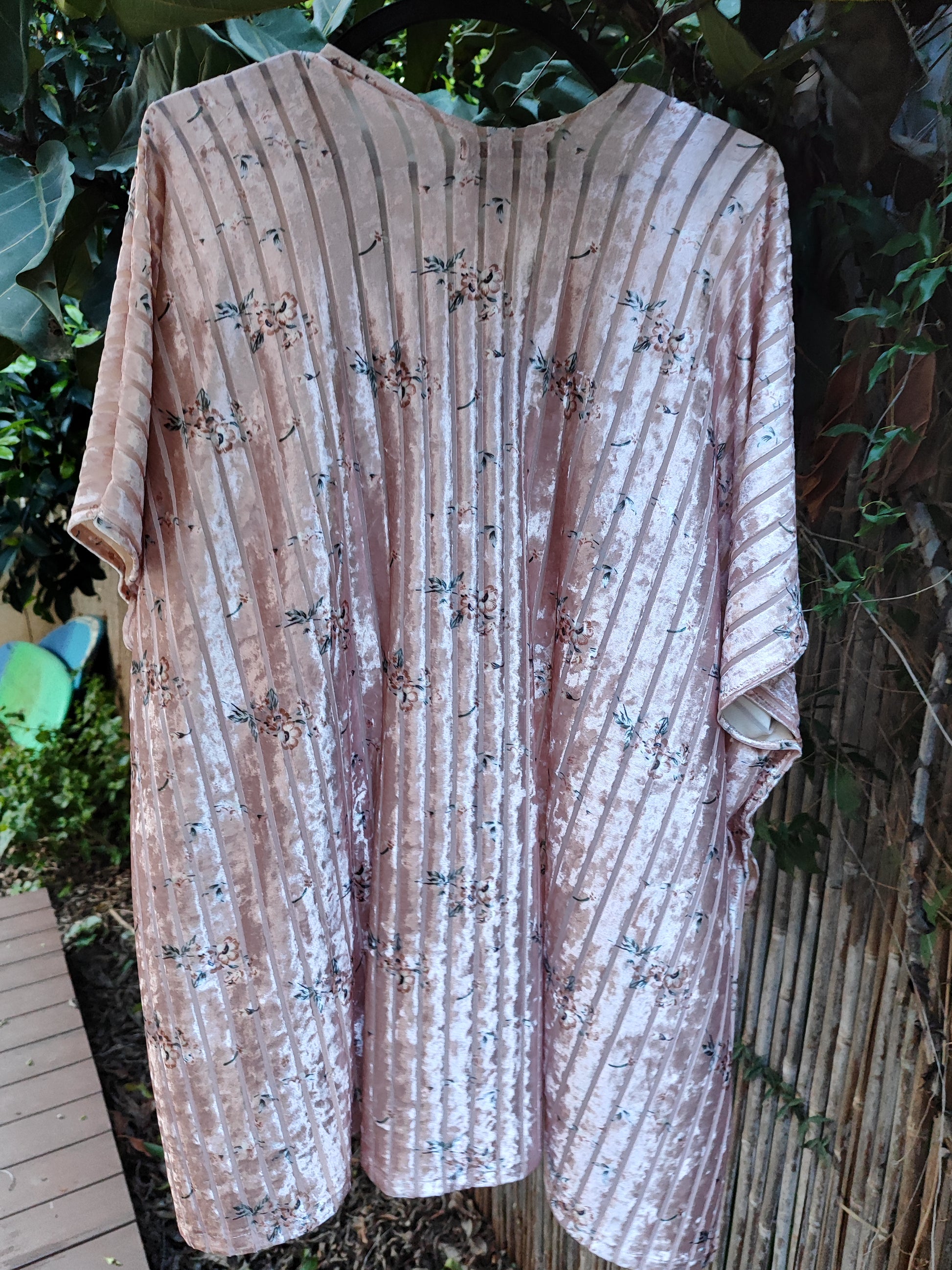 קימונו קצר פסים קטיפתים פרחוני - Size M-L-XL