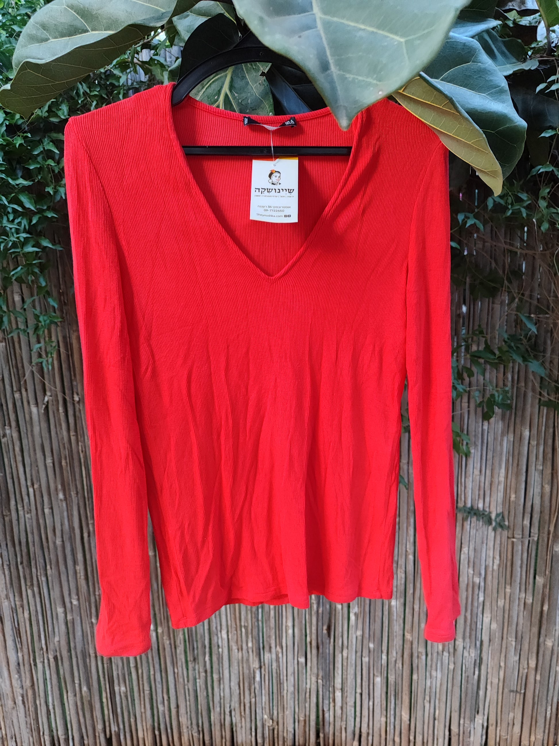 חולצה אדומה קלאסית בוי עמוק - Image 3 by MNG