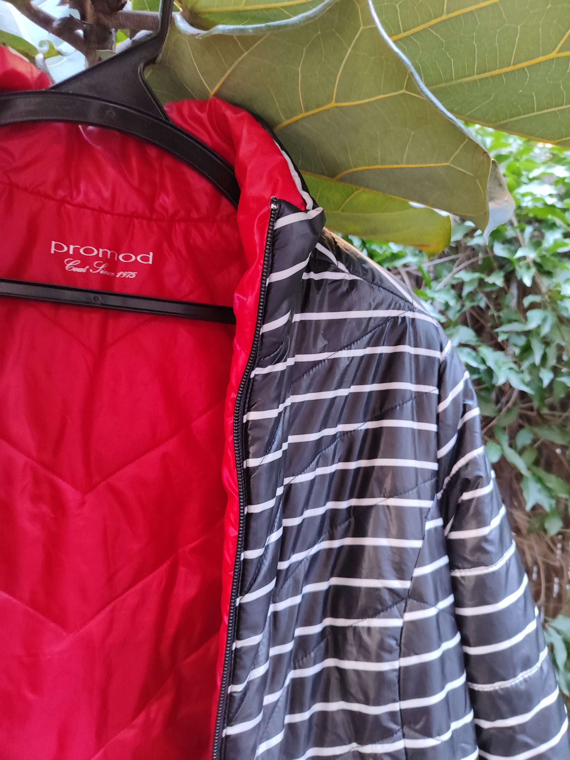 מעיל דו צדדי פסים ואדום אש by Promod - Size S-M