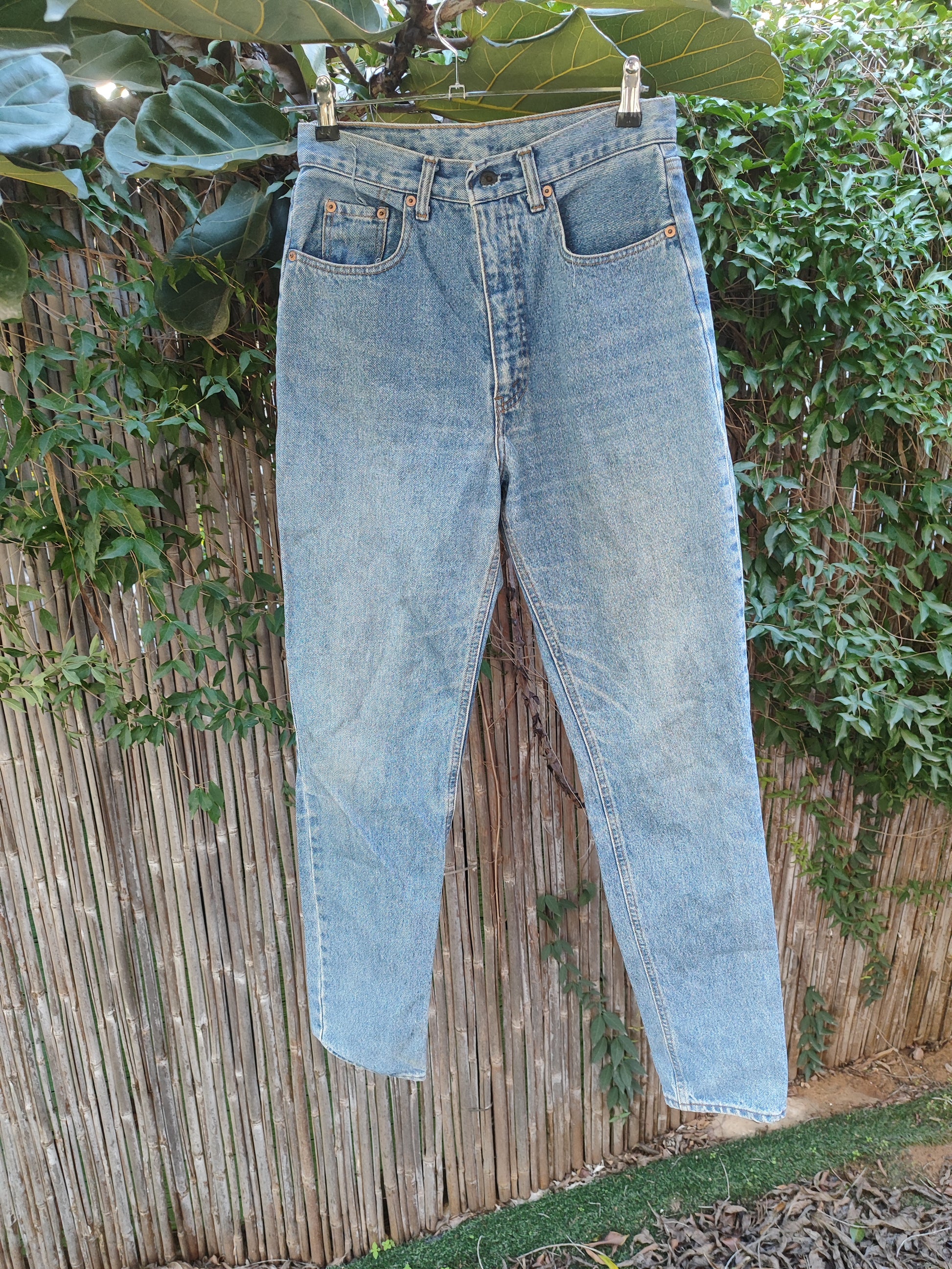 ג'ינס בגזרה גבוהה קלאסי ונוח  - Image 5 by Levi's