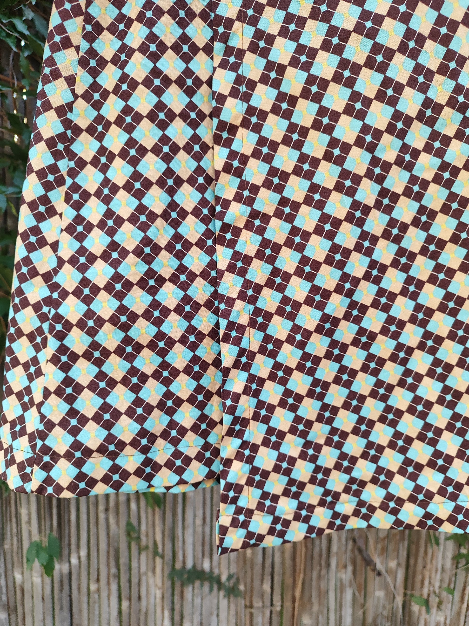 חצאית וינטג' רטרו דקה בגווני תכלת חום צהוב  by בנות - Size S-M