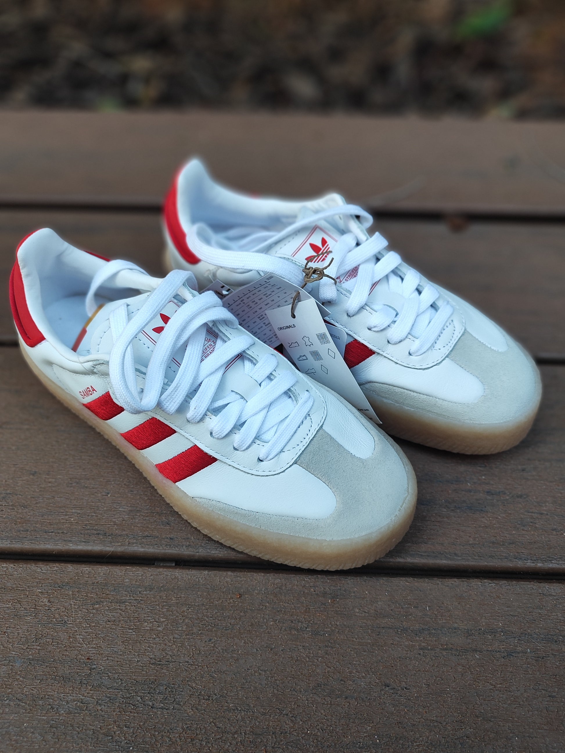 נעלי אדידס סמבה אדום לבן חדשות  - Image 3 by Adidas