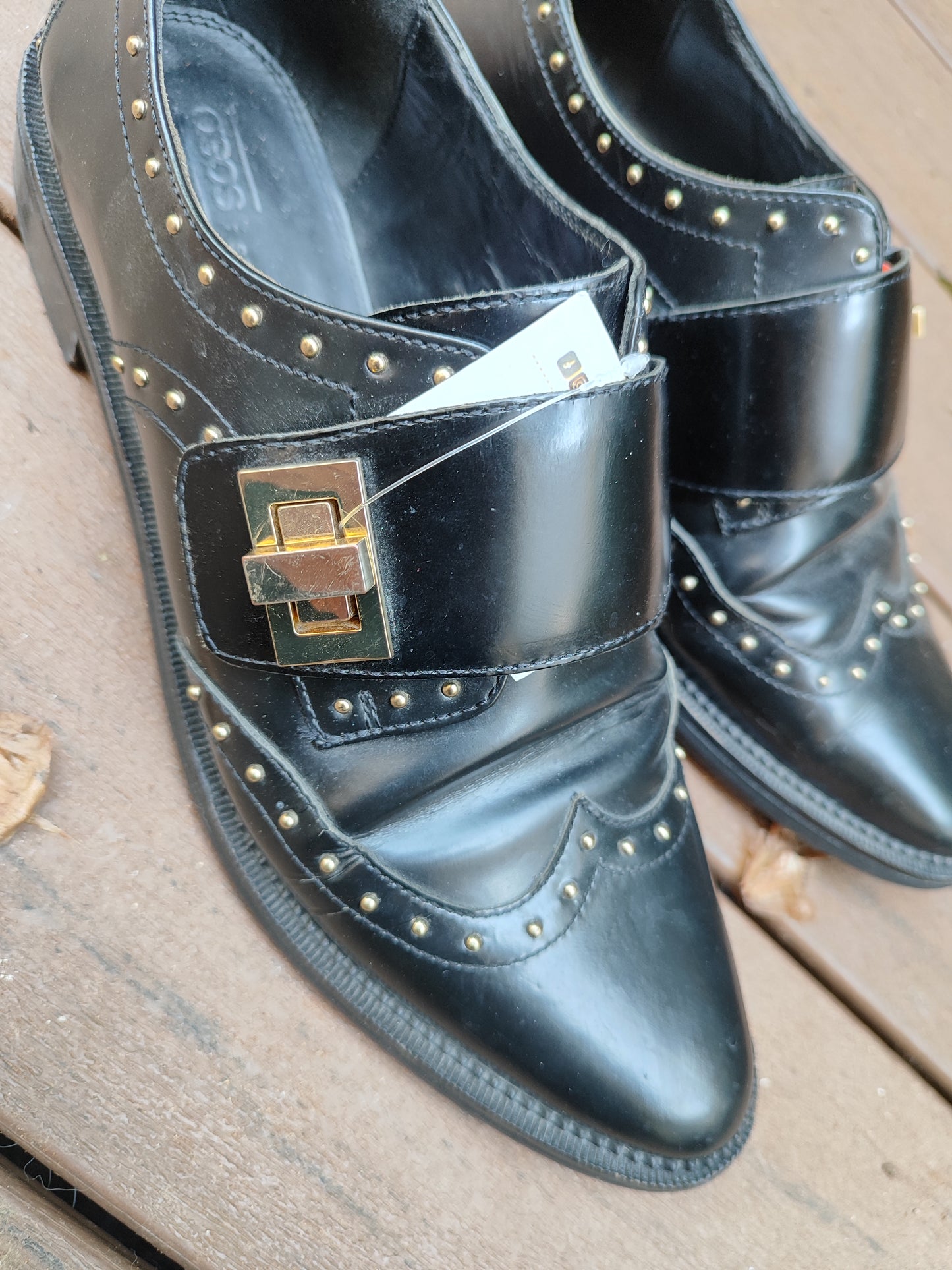 נעלי עור אוקספורד עם אבזם סגירה וניטים  - Image 6