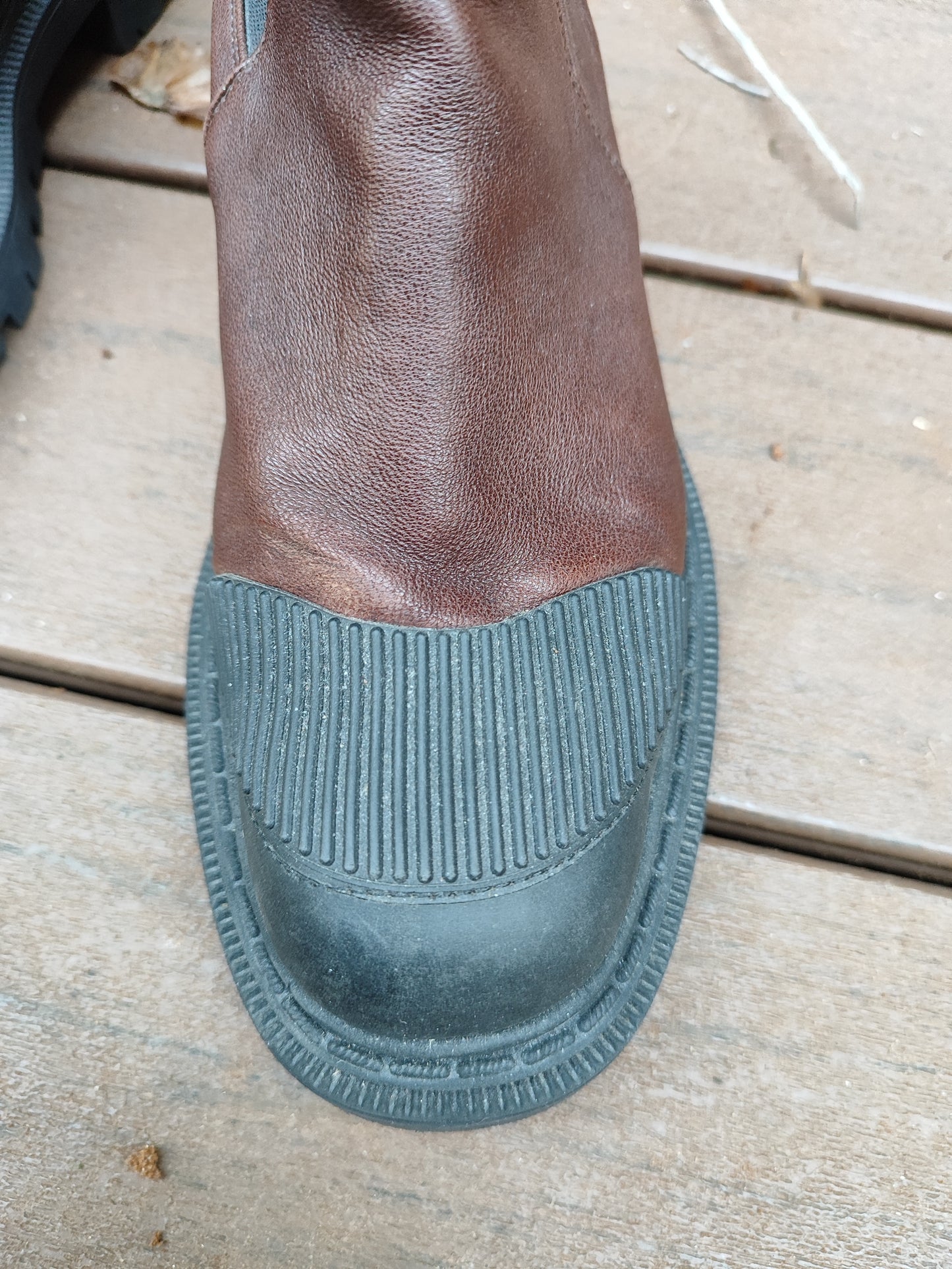 מגפיים עור יומיומי אצבעות שחור גומי  - Image 4 by Daniela lehavi