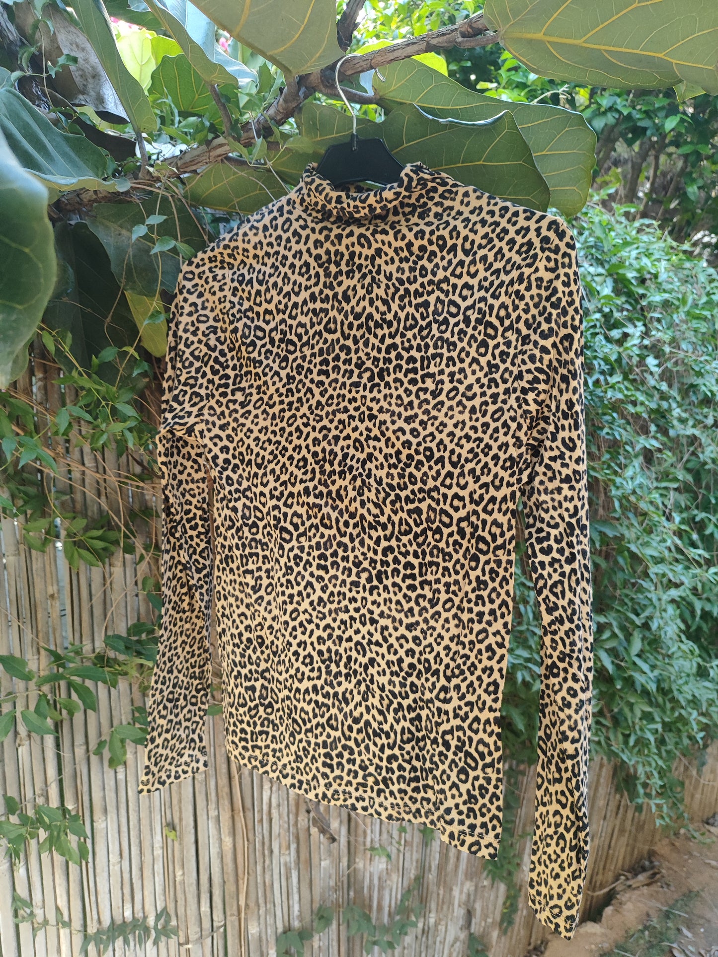 חולצה גולף דקה מנומרת נעימה וקלאסית  - Image 3 by J. Crew