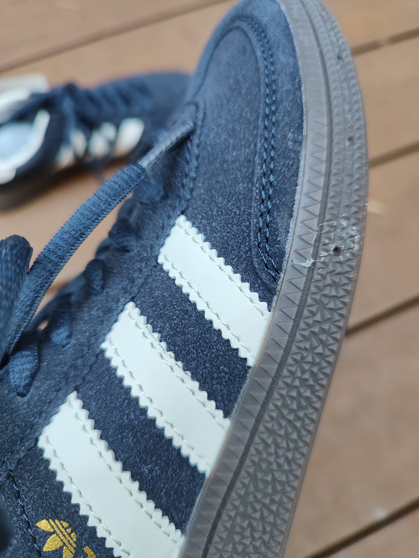 נעלי אדידס כחולות פסים לבנים - Image 4 by Adidas