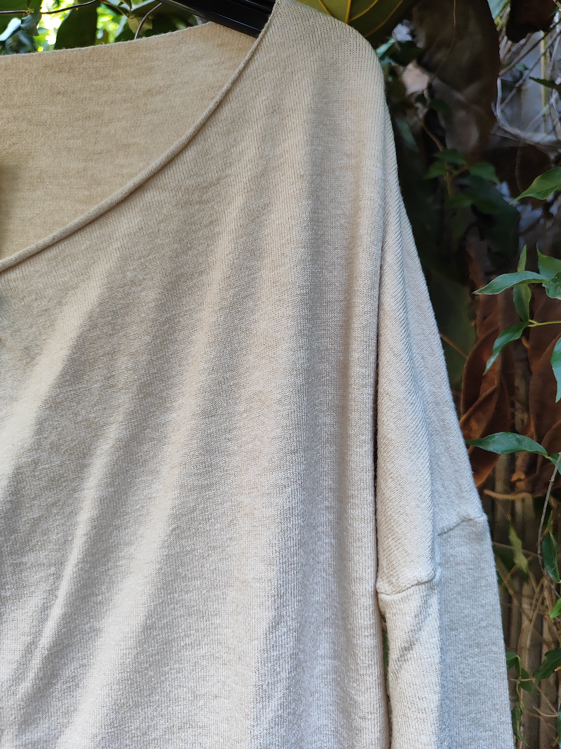 שמלה/טוניקה סריג בכיפול כפתור וכיסים ייחודיים - Image 4 by Anny Look