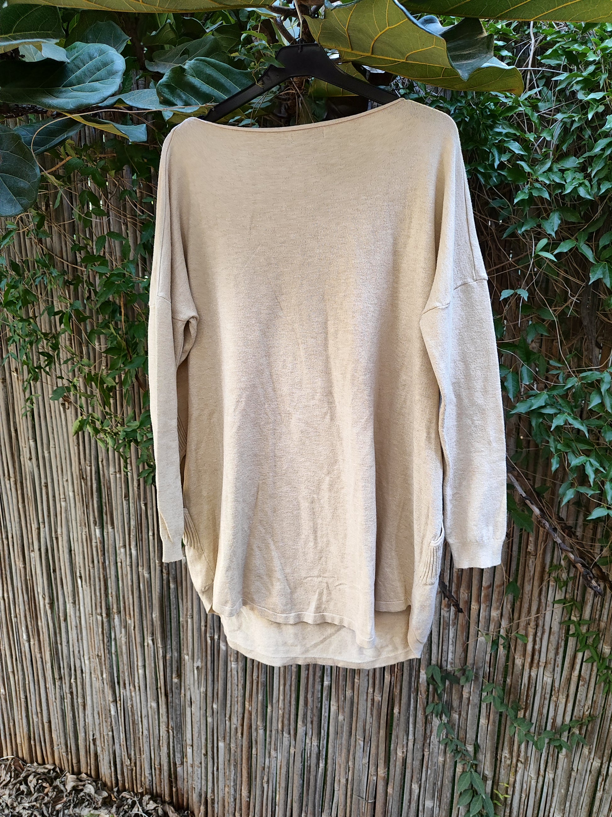 שמלה/טוניקה סריג בכיפול כפתור וכיסים ייחודיים - Image 7 by Anny Look