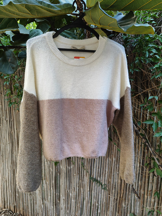 סוודר חצי קרם מוקה וקצת אפור  - Image 4 by Pull&Bear