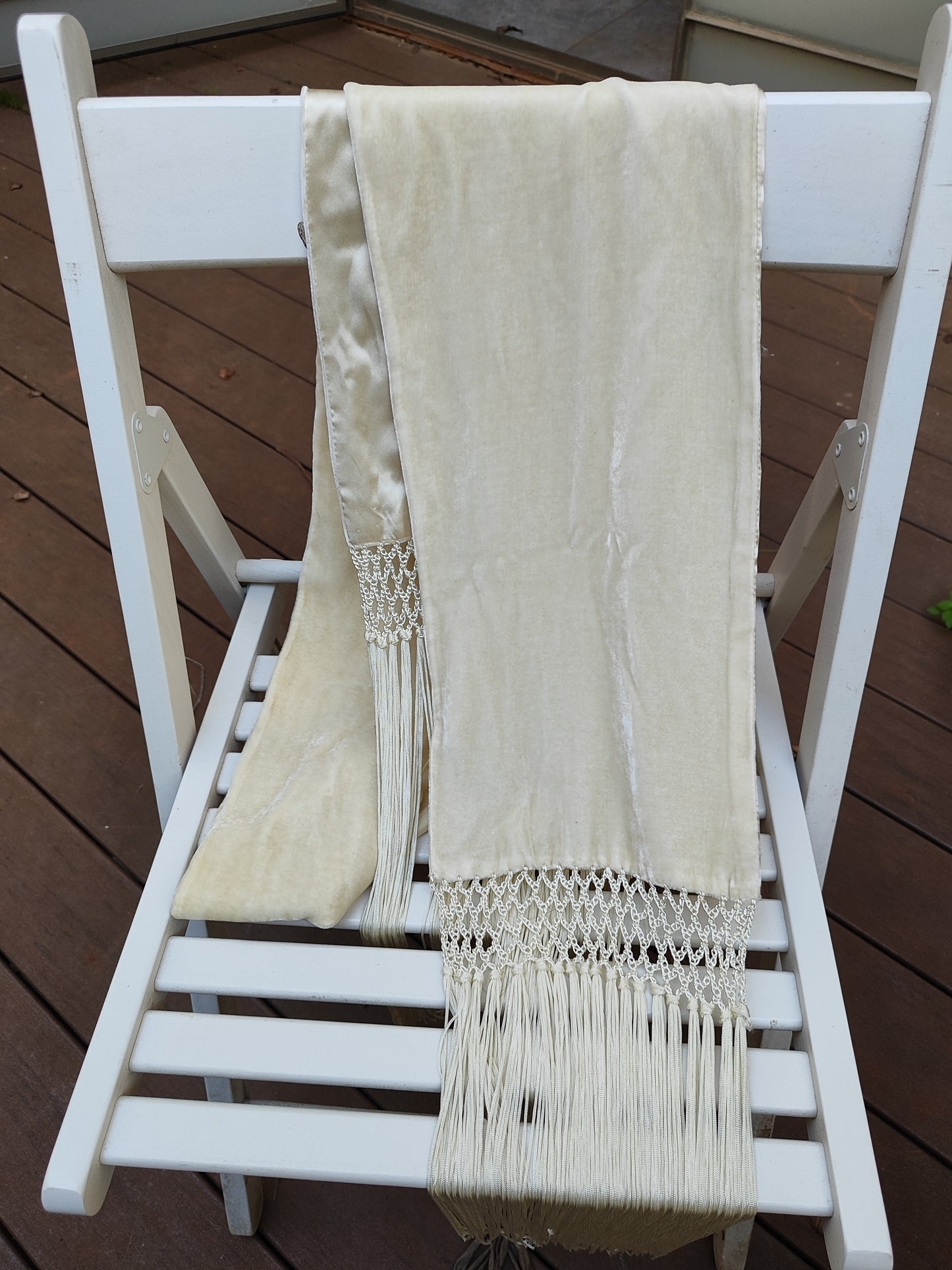 צעיף קטיפתי עם פרנזים - Image 5